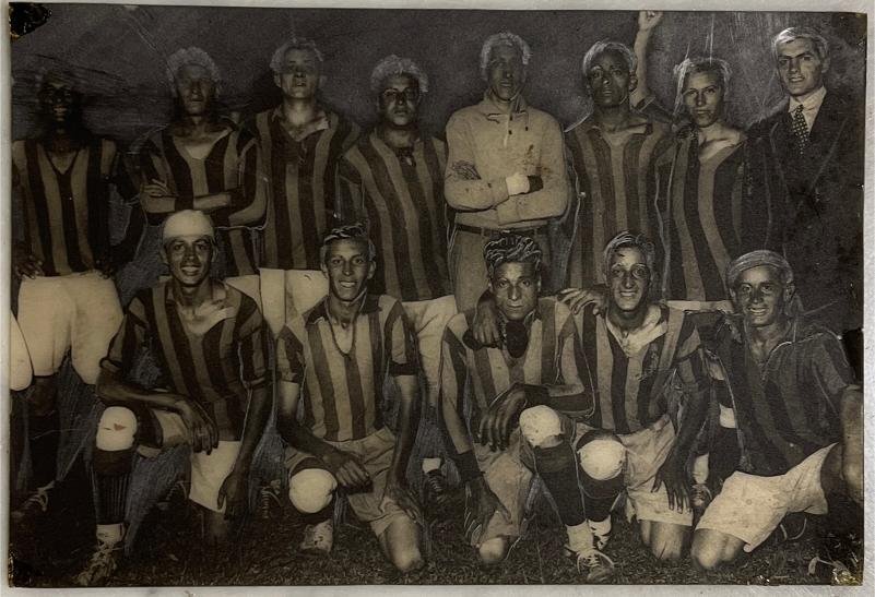 Álbum con 153 fotos del Fútbol Uruguayo y sudamericano - Imagen 5