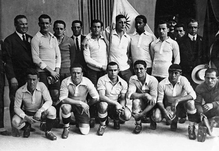 Camiseta de la Selección Uruguaya de Fútbol 1924 Ángel Romano, certificada. - Imagen 3