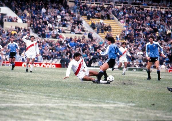 Camiseta de la Selección Uruguaya de Fútbol 1989 Pablo Bengoechea - Imagen 3