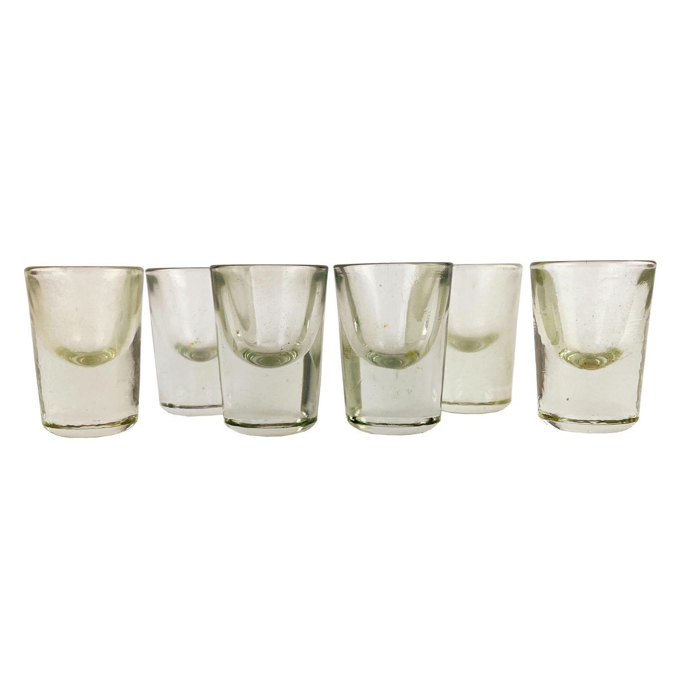 6 vasos robadores