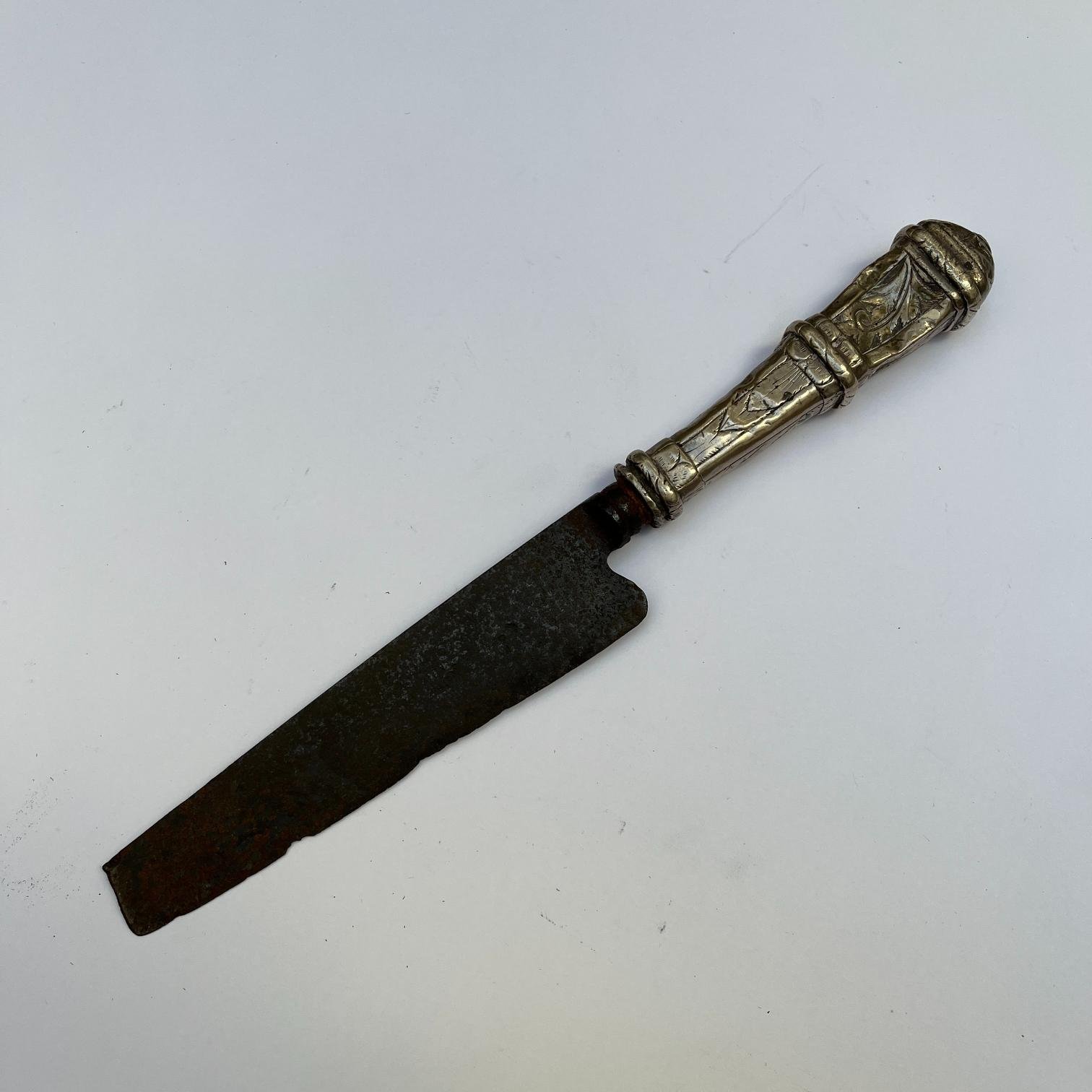 Cuchillo criollo en plata