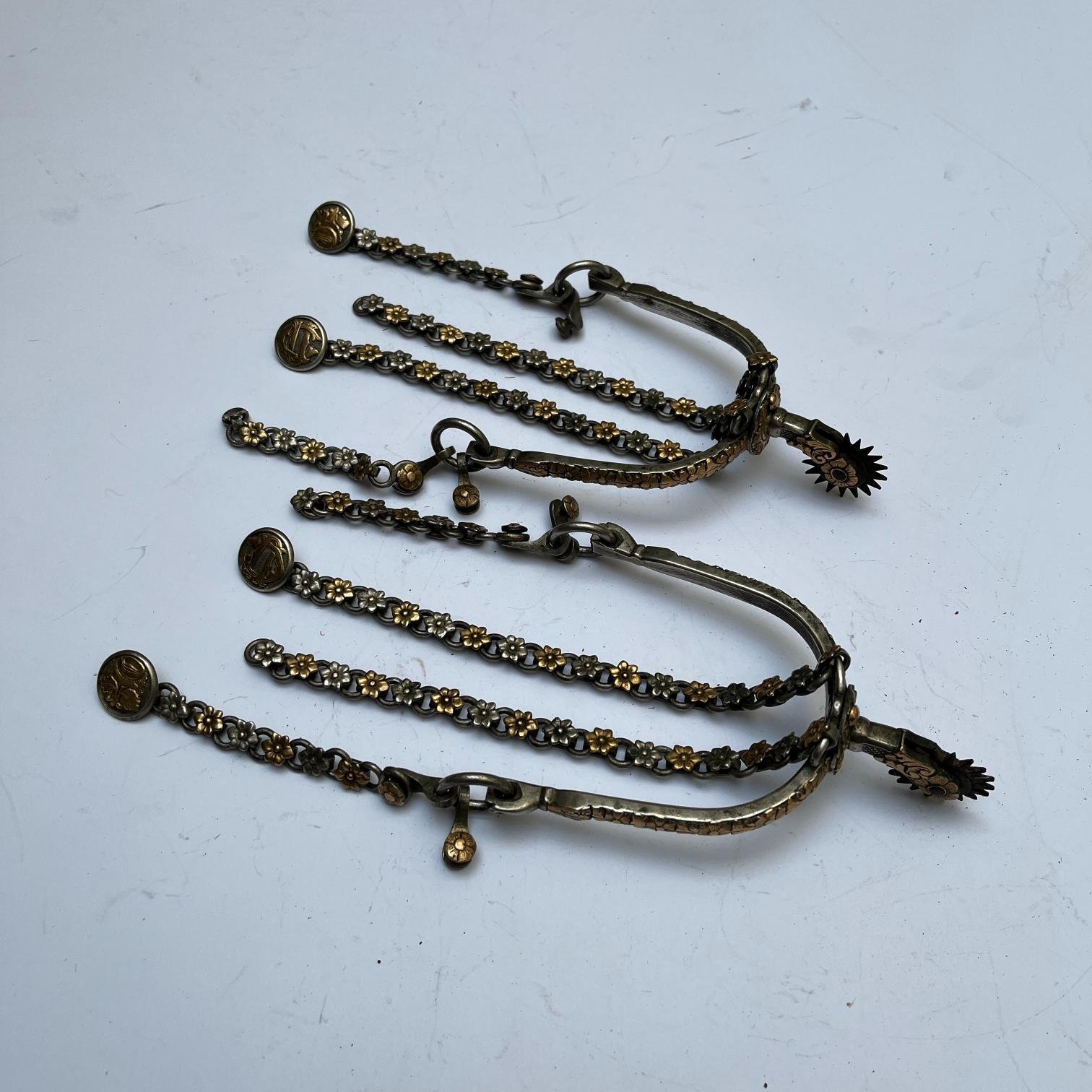 Espuelines en plata y oro