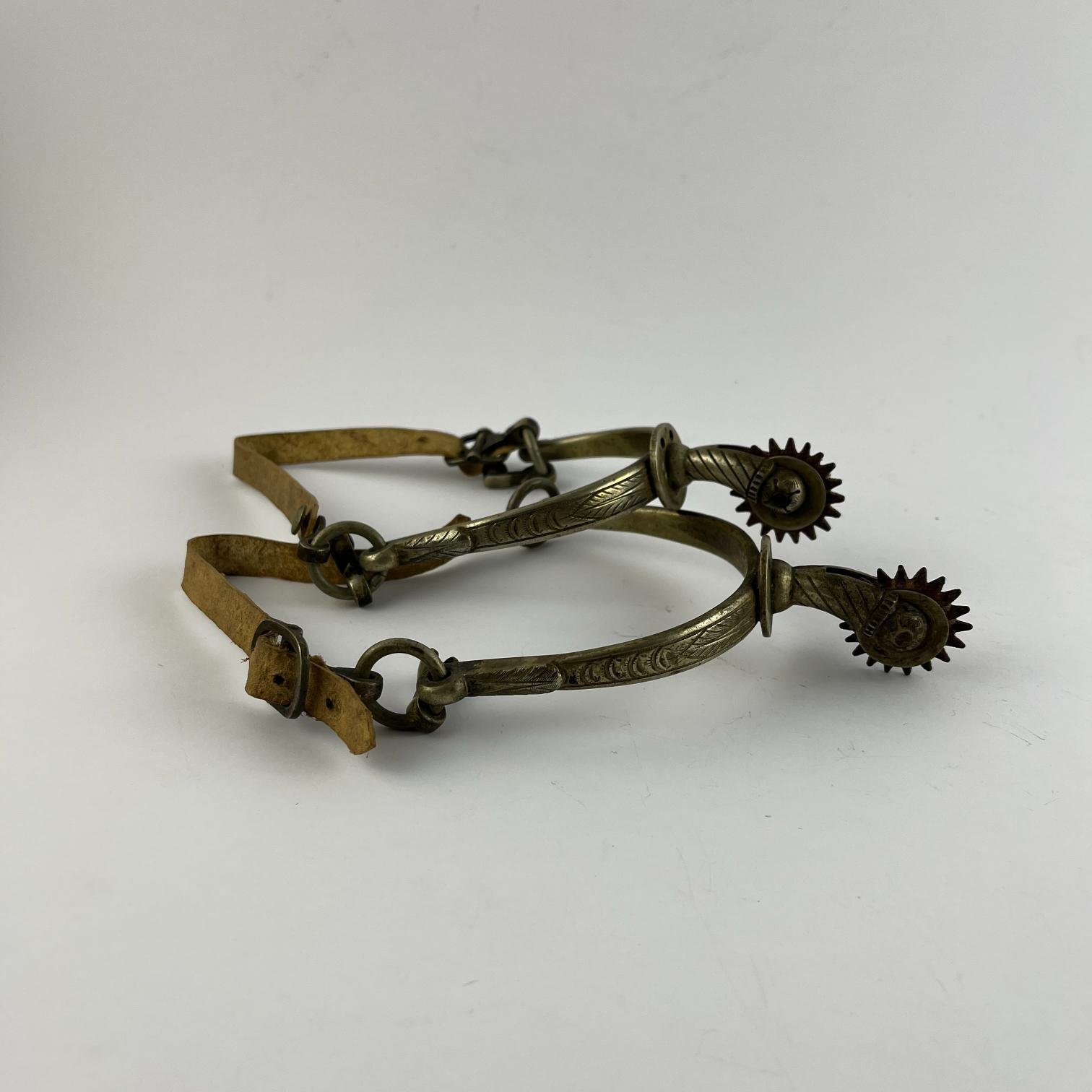 Espuelines con hojas