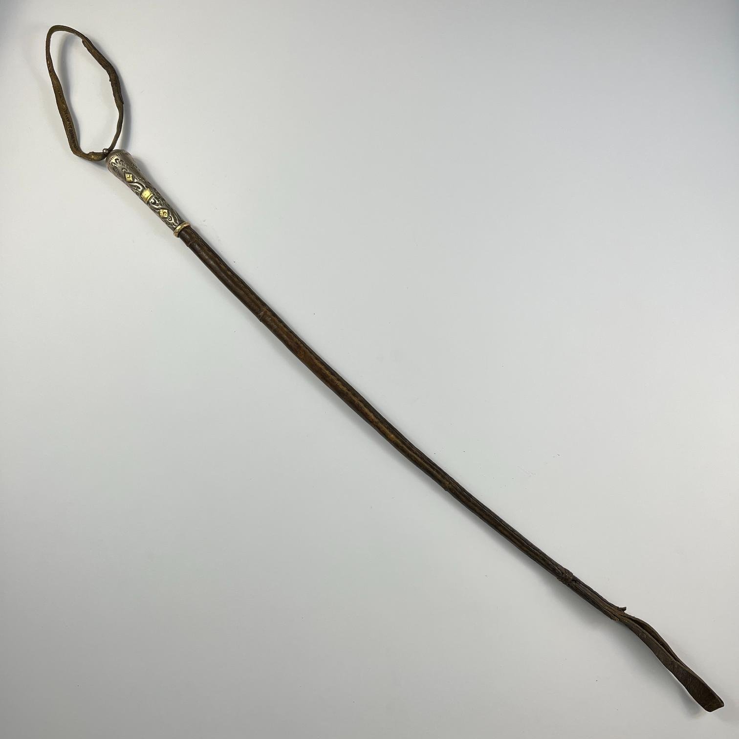 Fusta con plata y oro