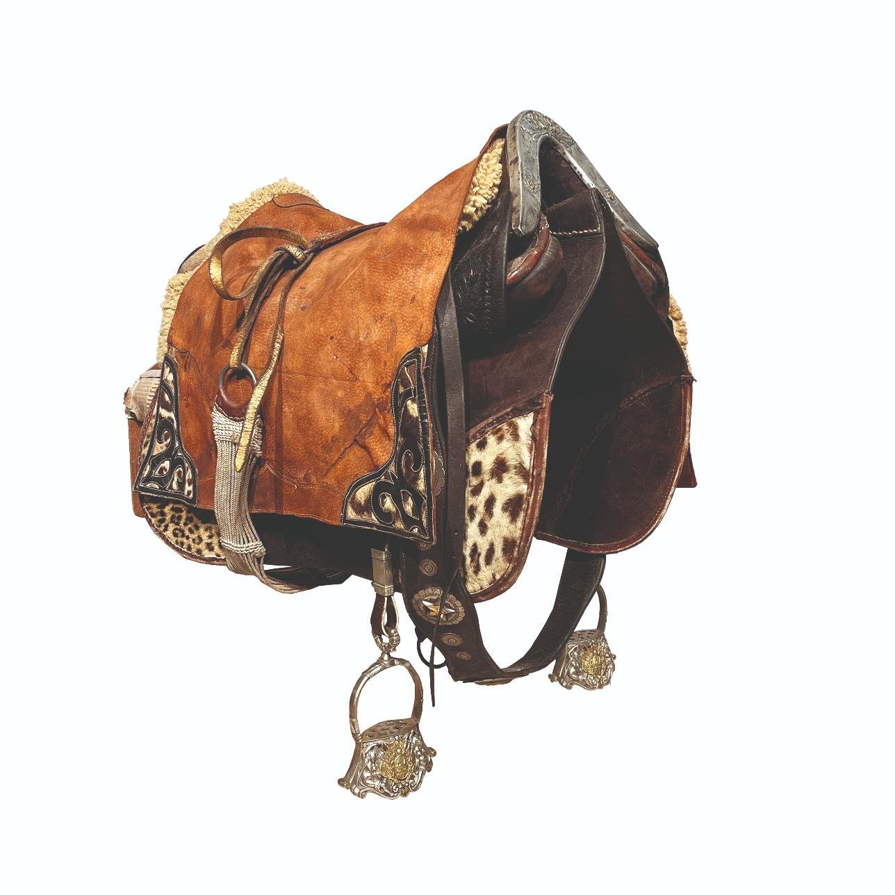 Recado completo tipo sirigote con plata y oro