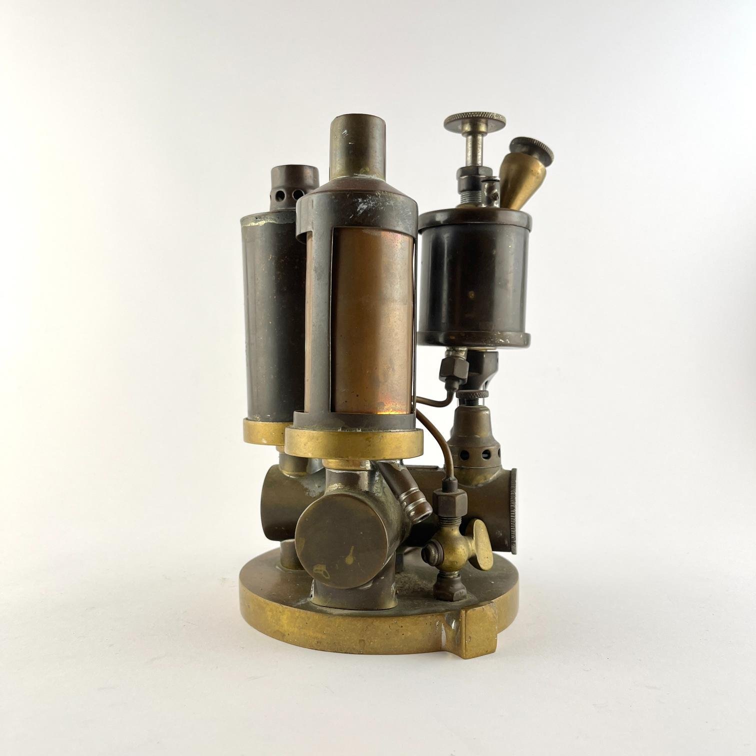 Máquina a vapor Foregger