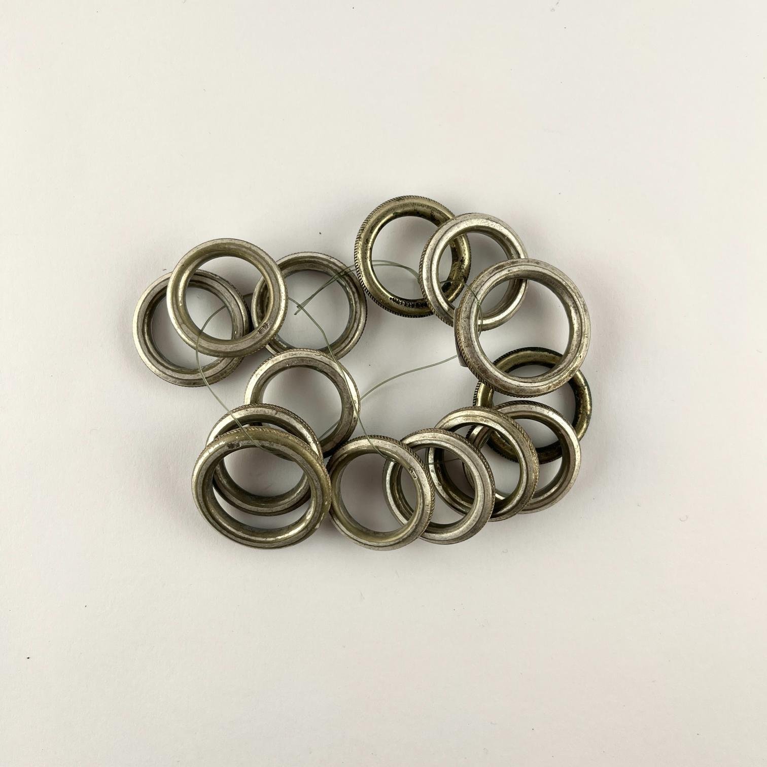 14 argollas con borde estriádo