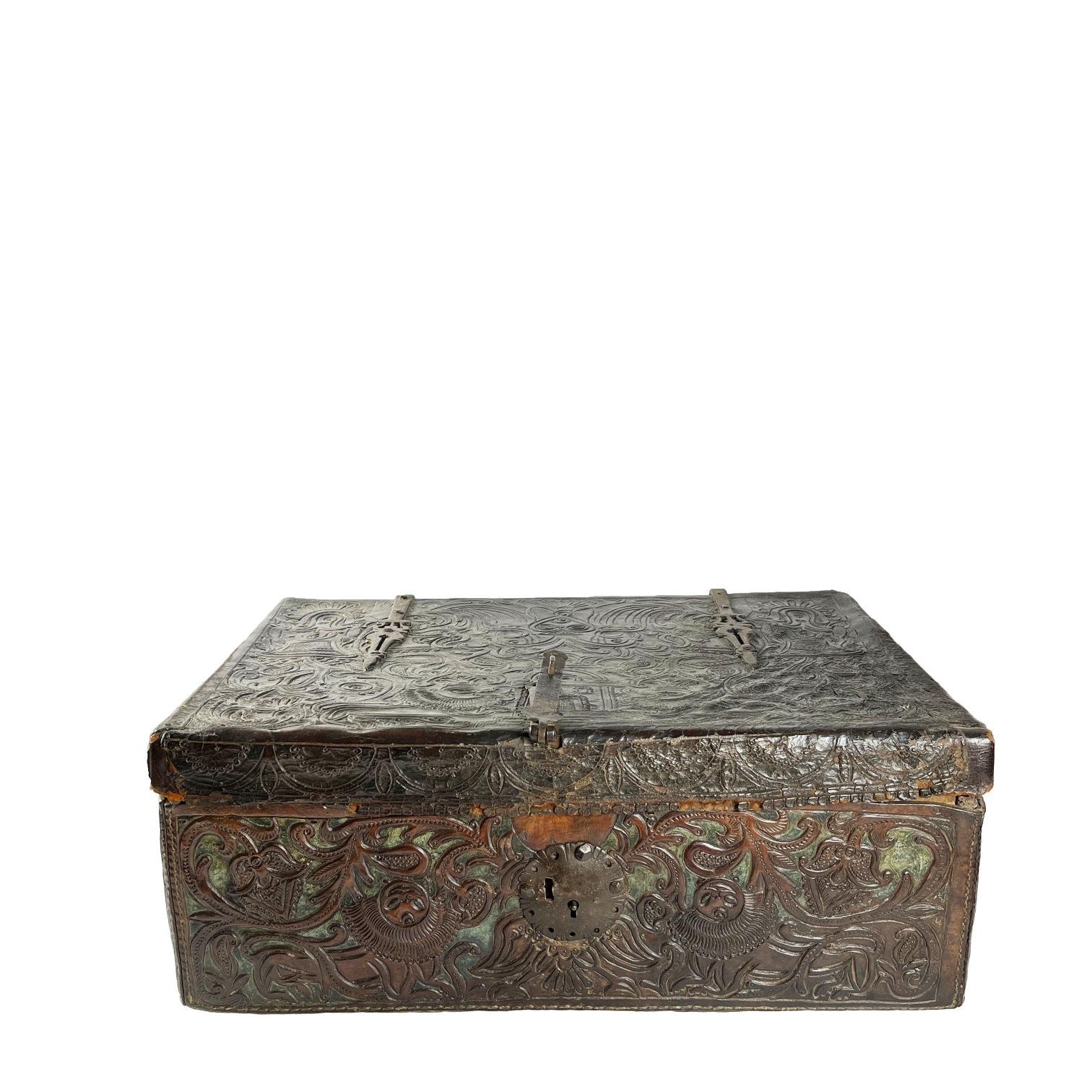 Arcón hispanoamericano S. XVIII