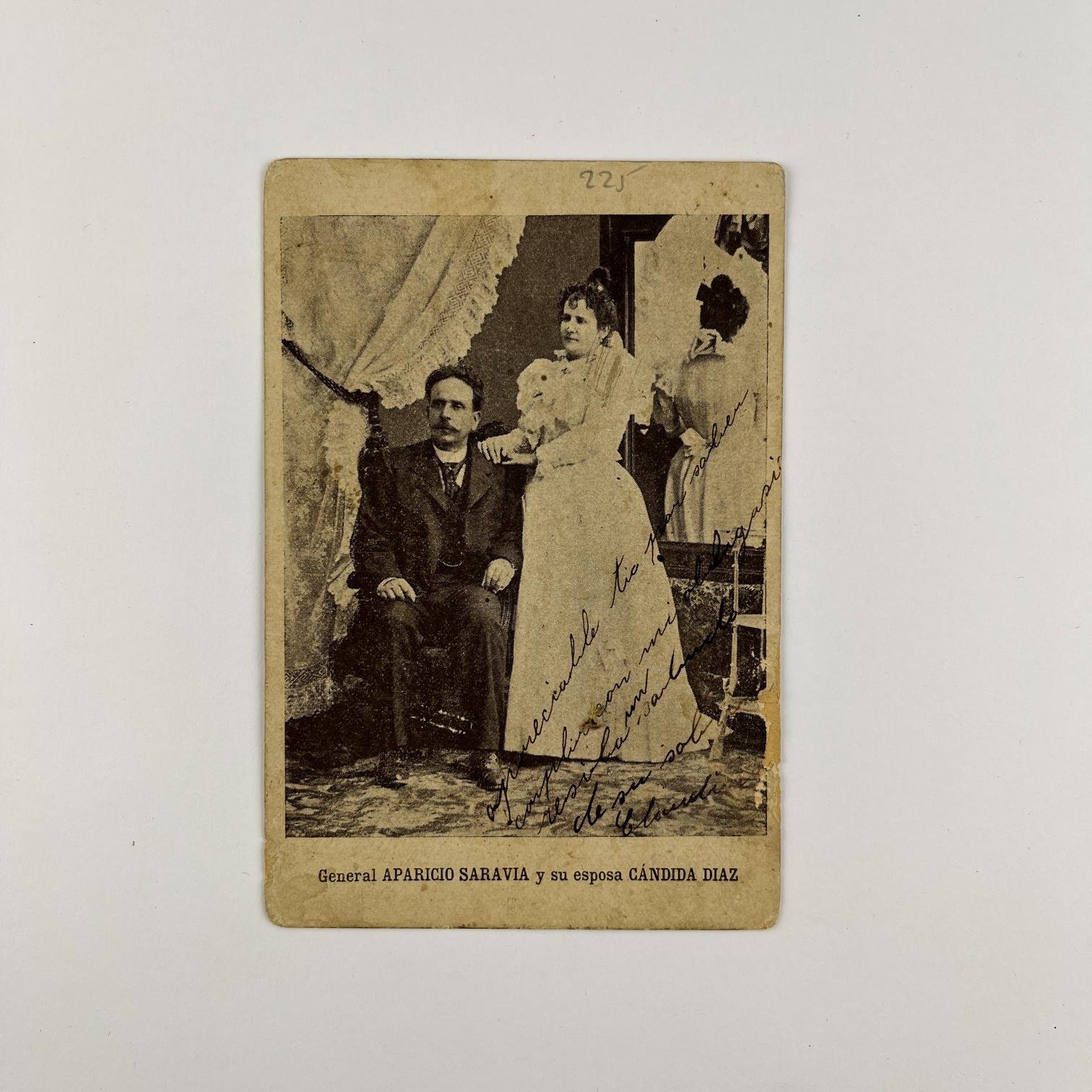 3 piezas relativas a Cándida Díaz de Saravia