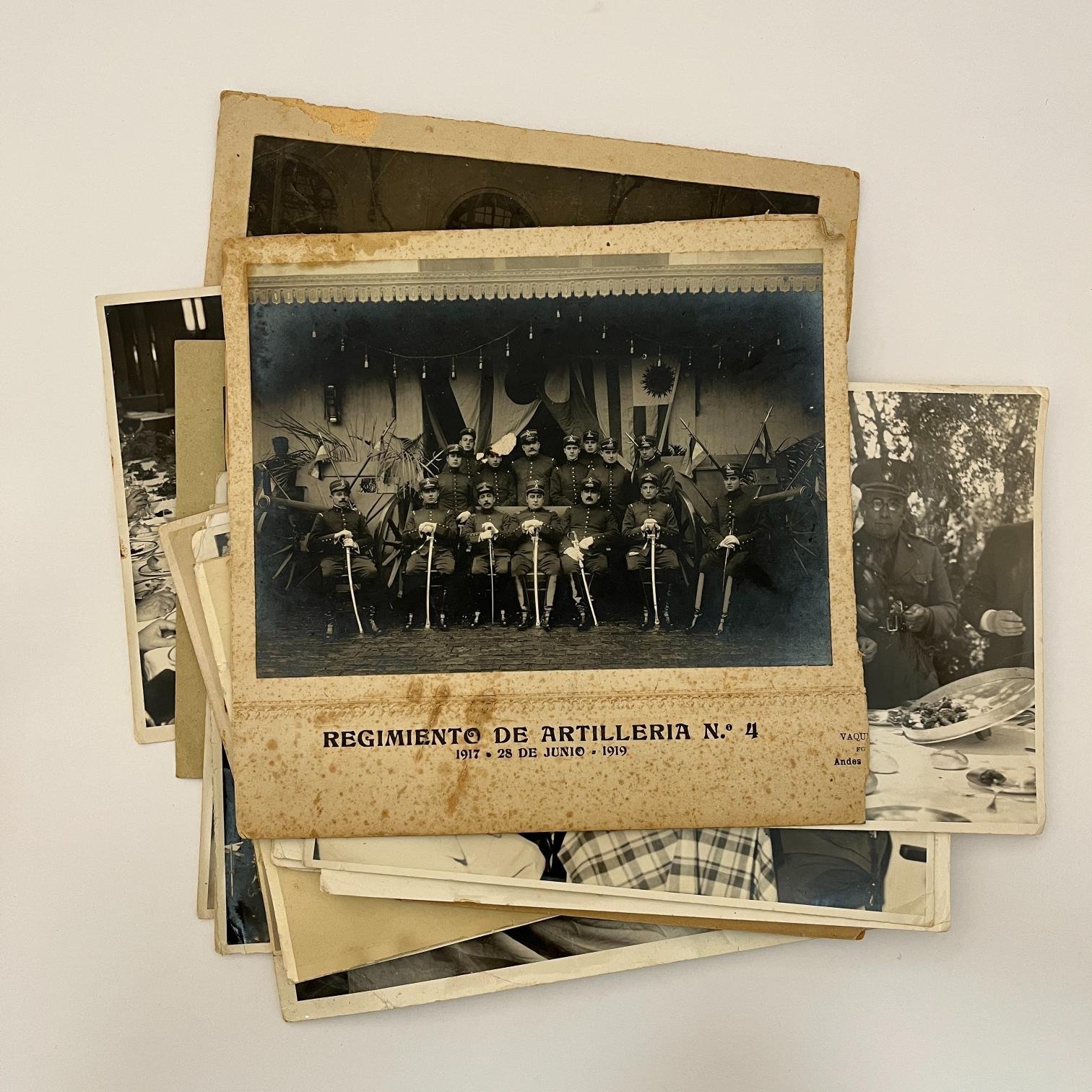 27 fotografías relativas al regimiento de artillería n° 4