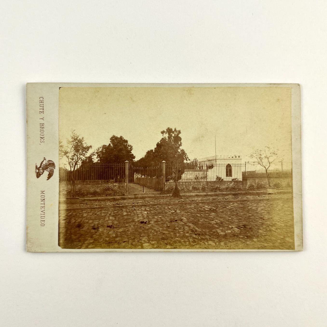 CHUTE Y BROOKSAdministración del Cementerio Inglés