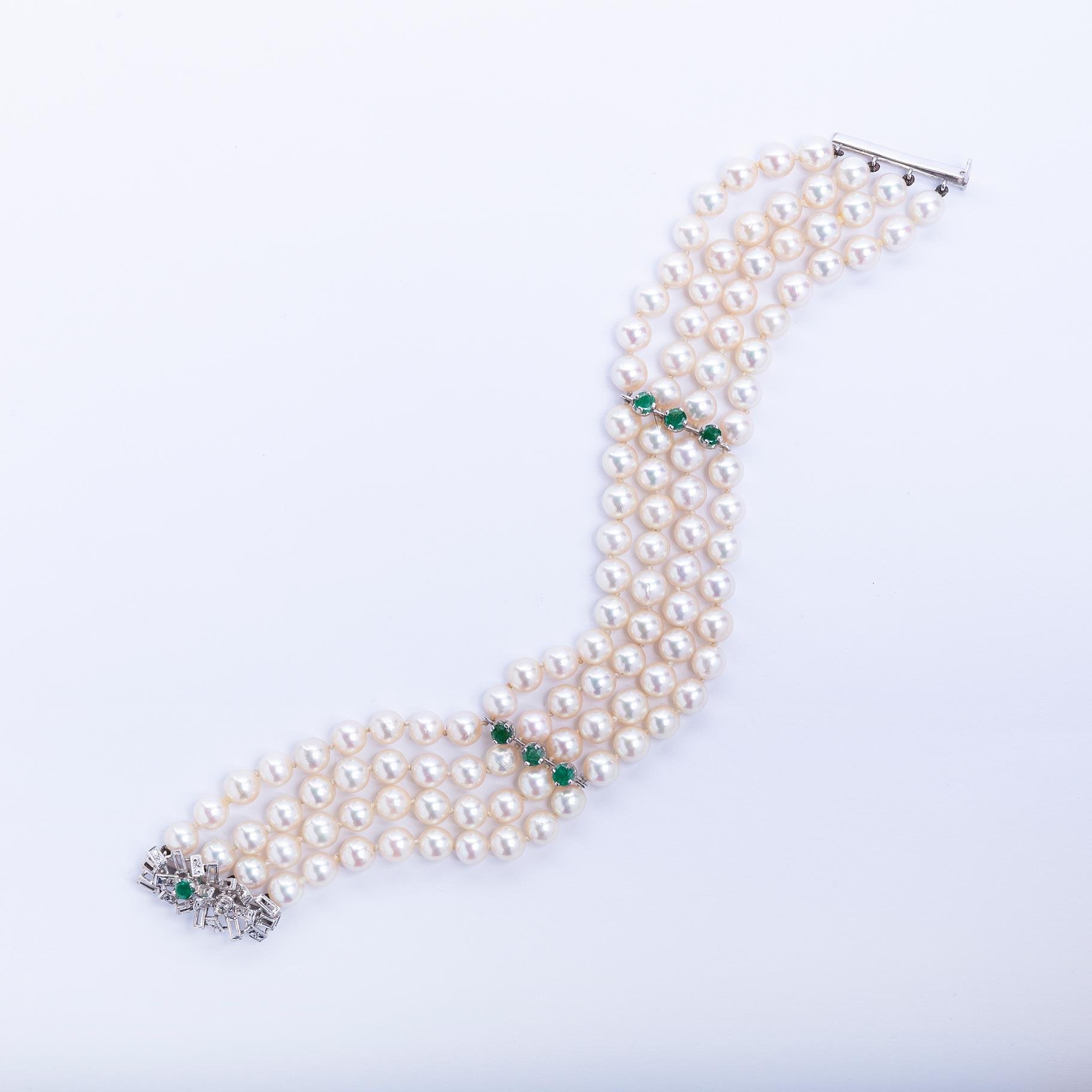 Pulsera perlas, oro 18 K, diamante y esmerladas