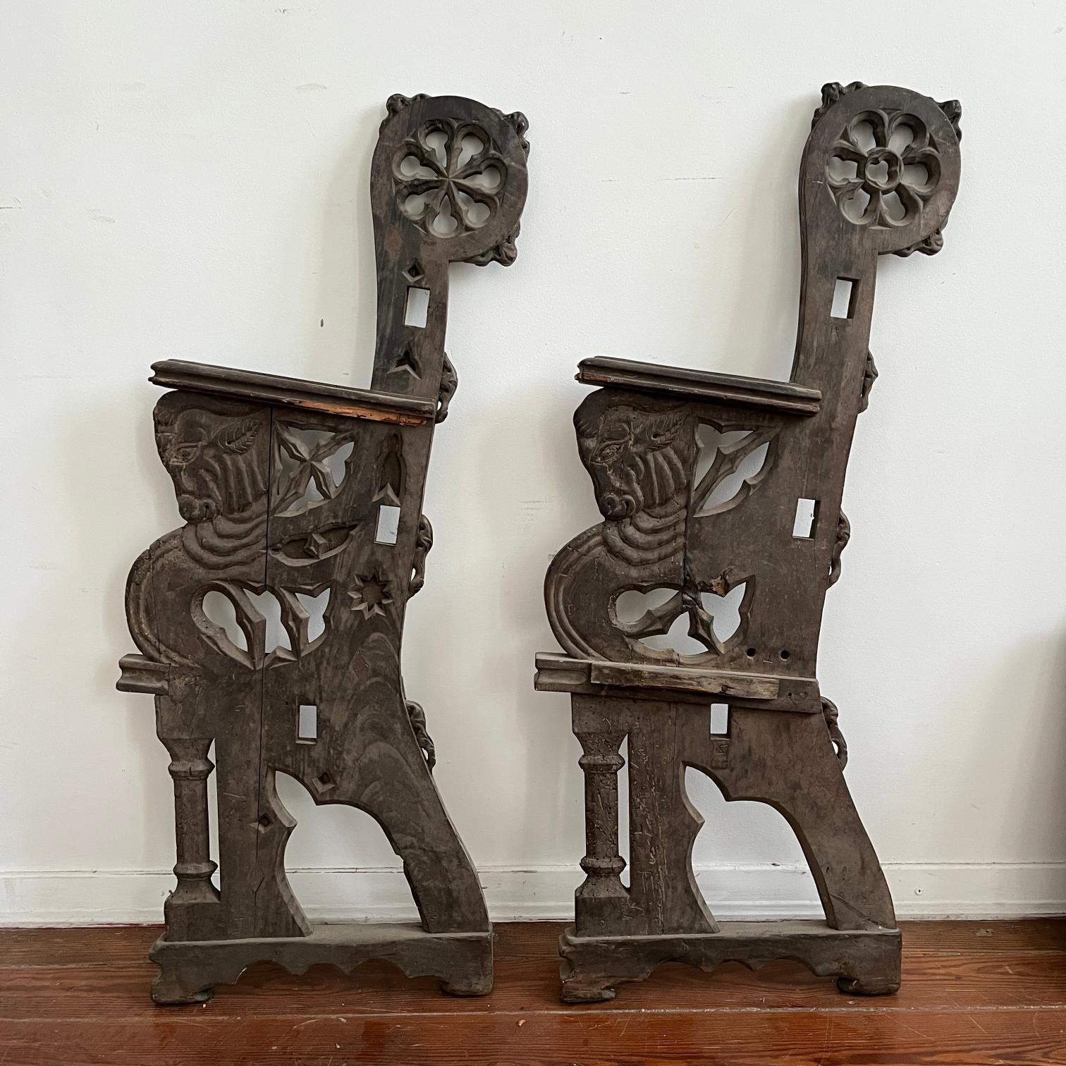 Par de laterales de banco hispanoamericano s. XVII