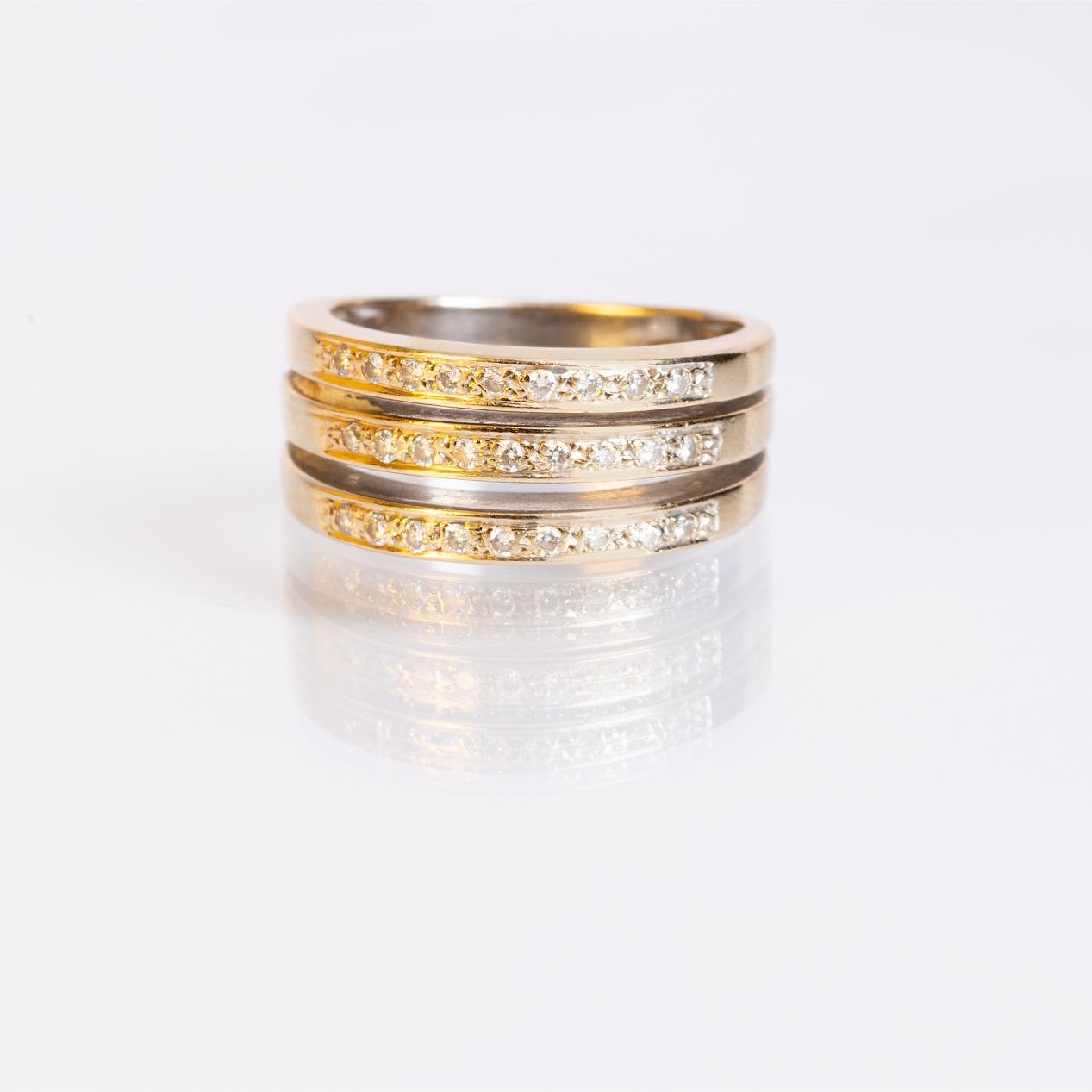 Anillo oro amarillo y diamantes