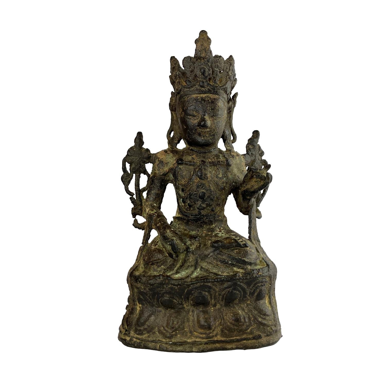 Escultura oriental en bronce "deidad"