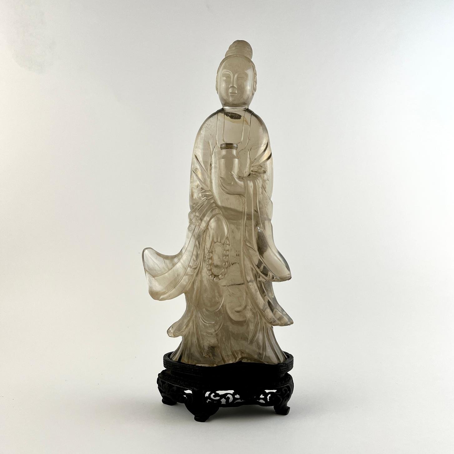 Escultura china en cuarzo "Guan Yin"