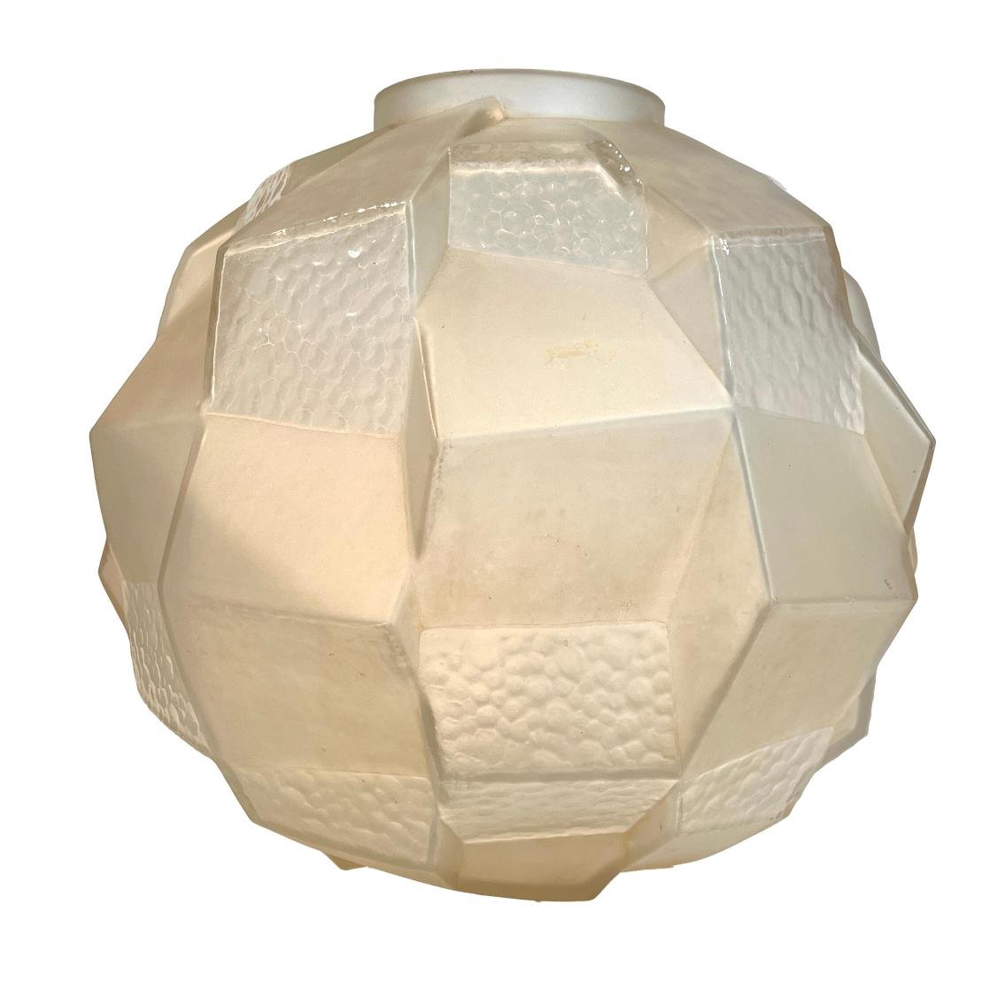 Florero art decó en cristal