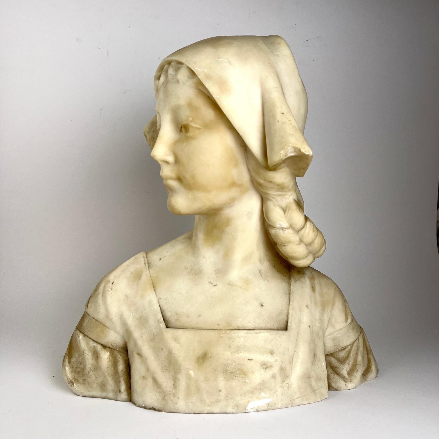 Busto en alabastro "dama"