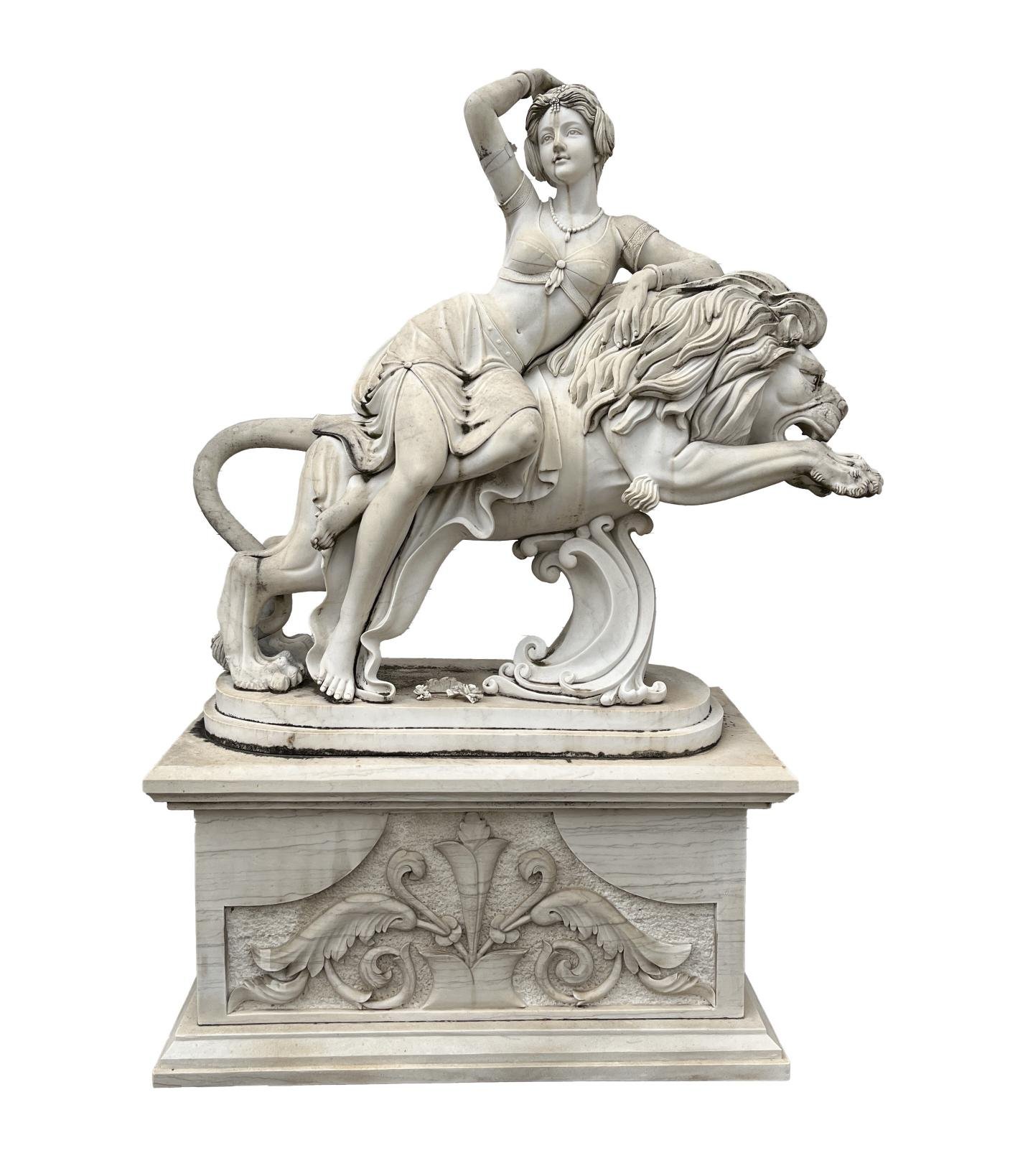 Escultura en mármol "León y odalisca"