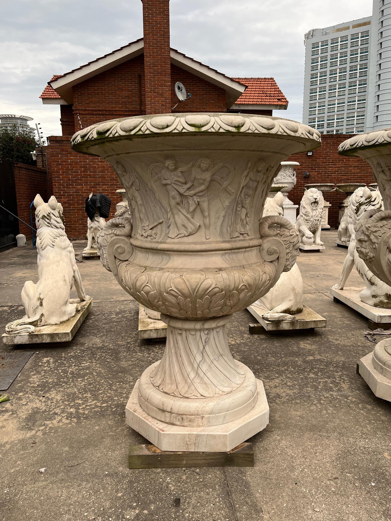 Par de copones en mármol - Imagen 2