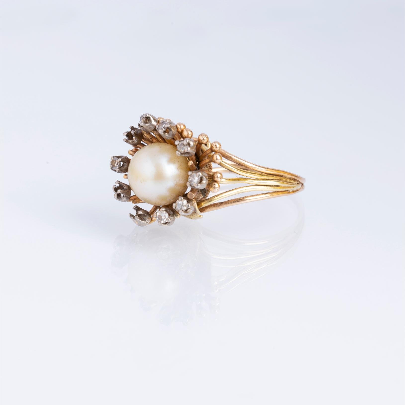 Anillo oro 18 K amarillo, perla y diamantes - Imagen 2