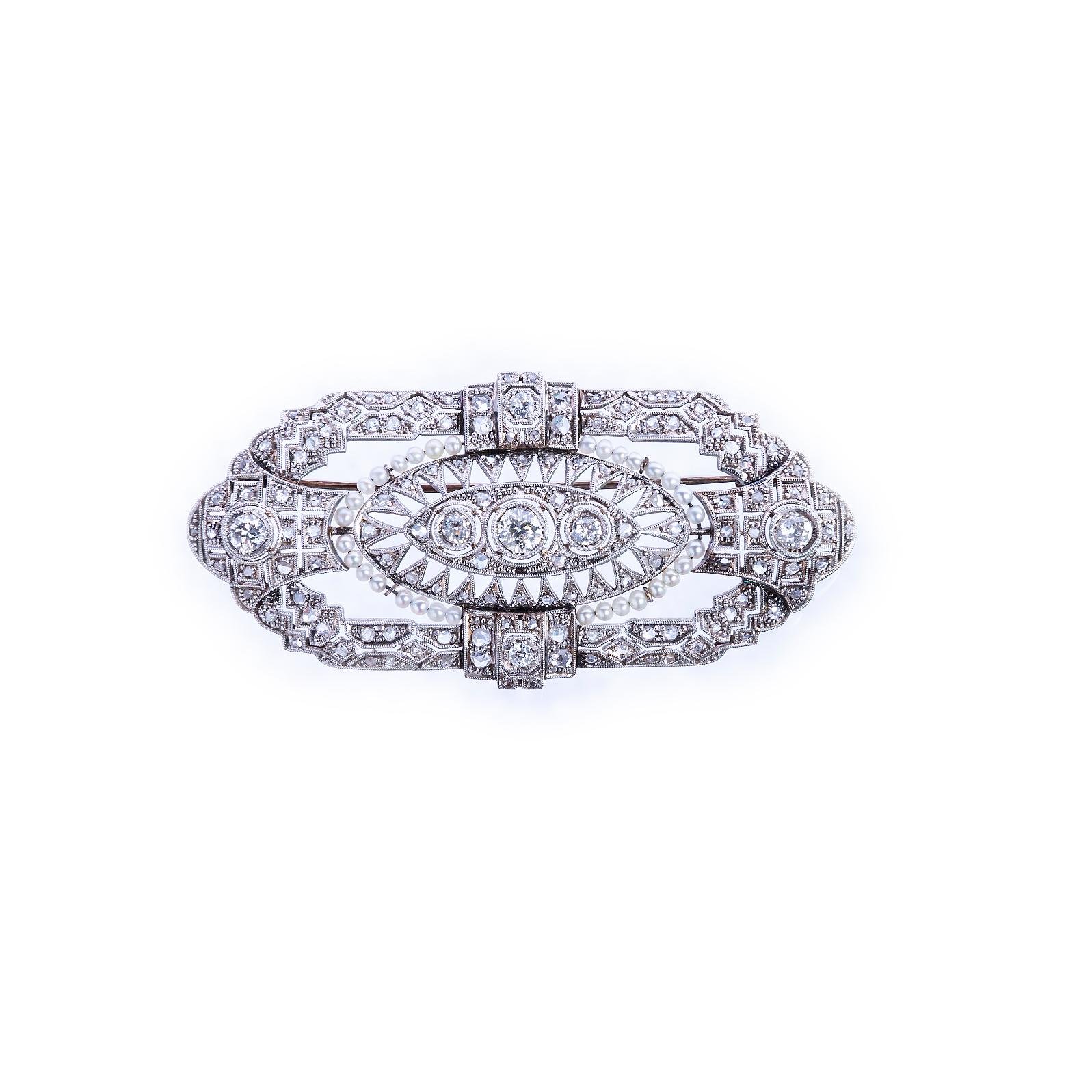 Prendedor art decó oro 18 K blanco, diamantes y perlas