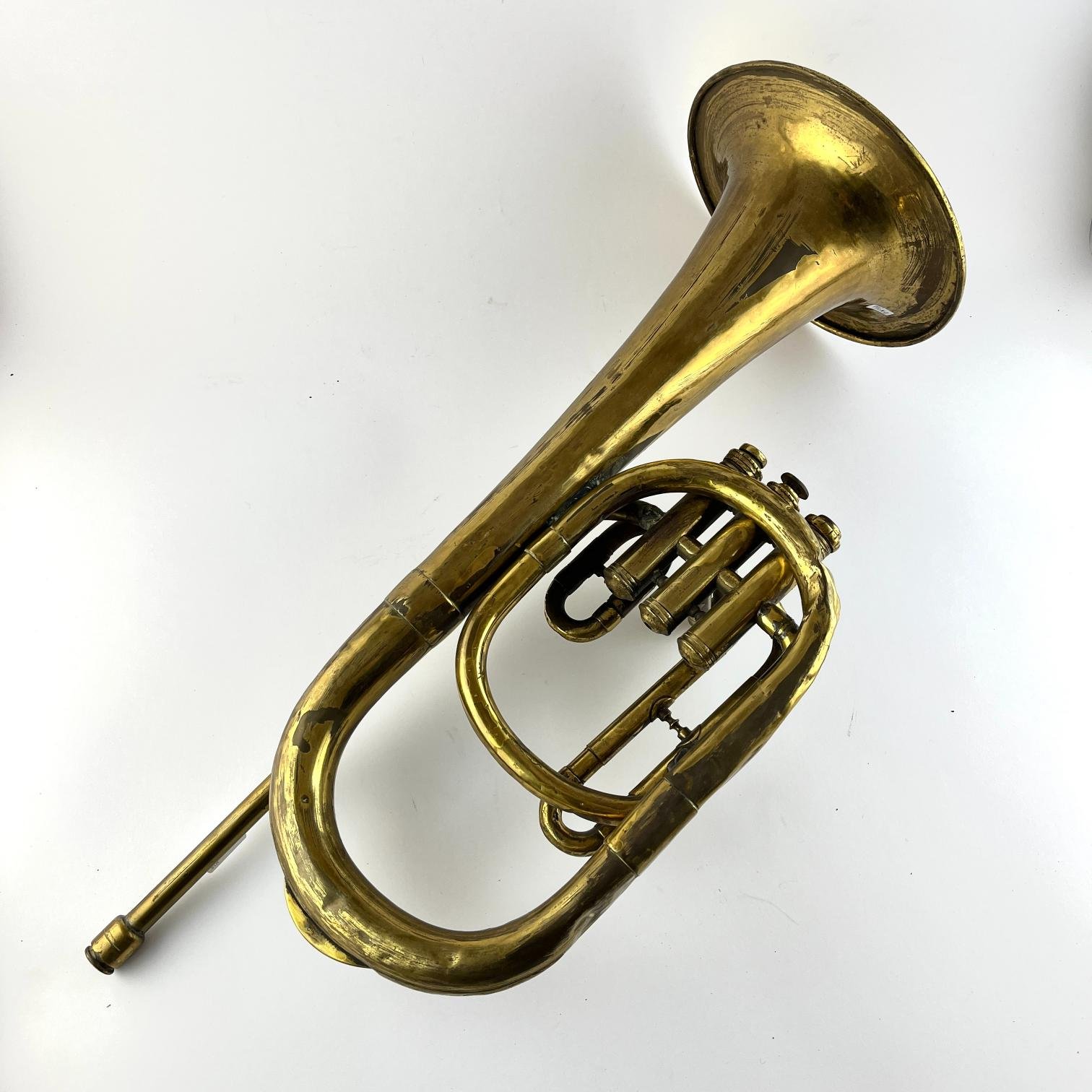 Corneta en latón
