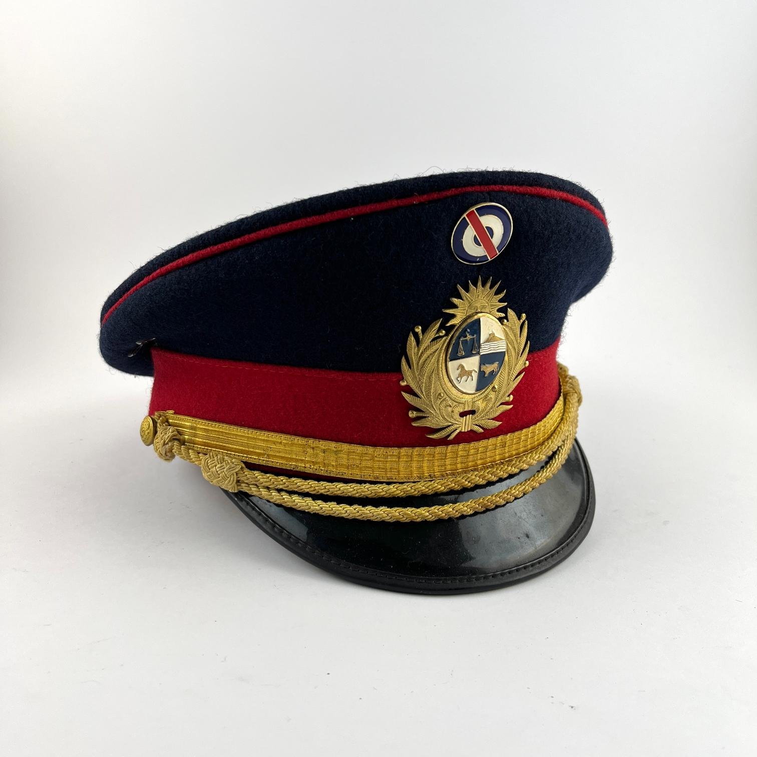 Gorra de plato uruguaya