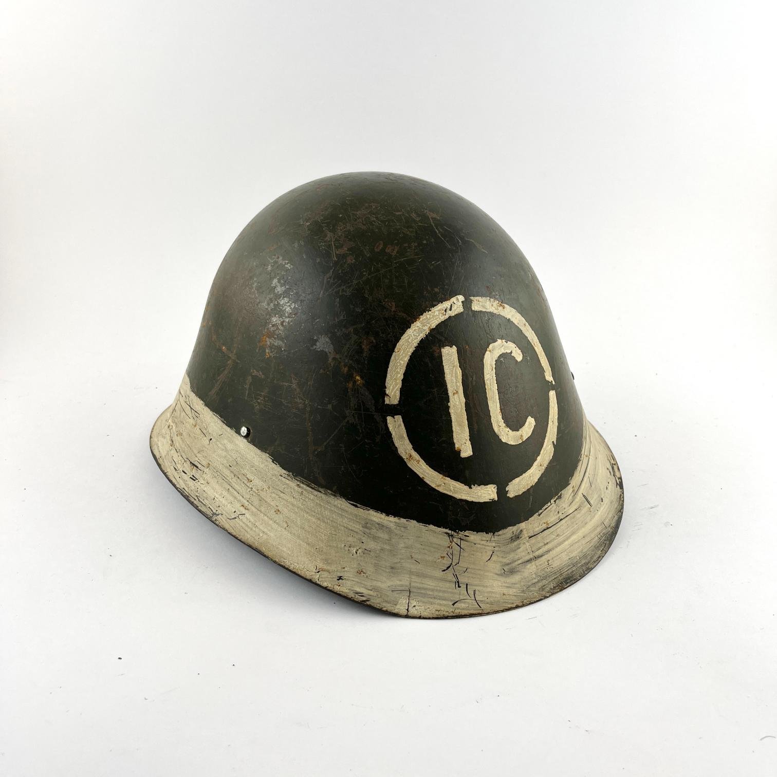 Casco de tanquista rumano