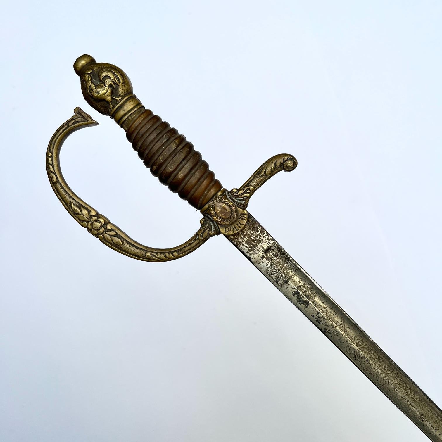 Espadín policial "gallito"