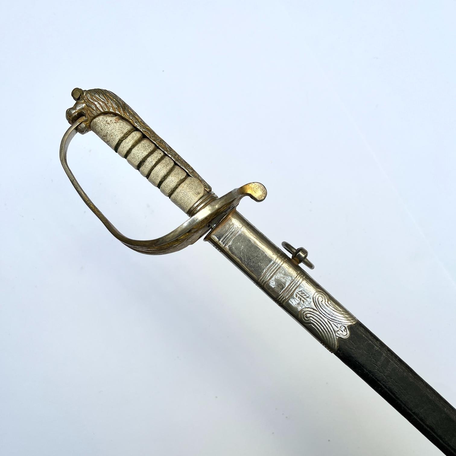 Sable de oficial uruguayo