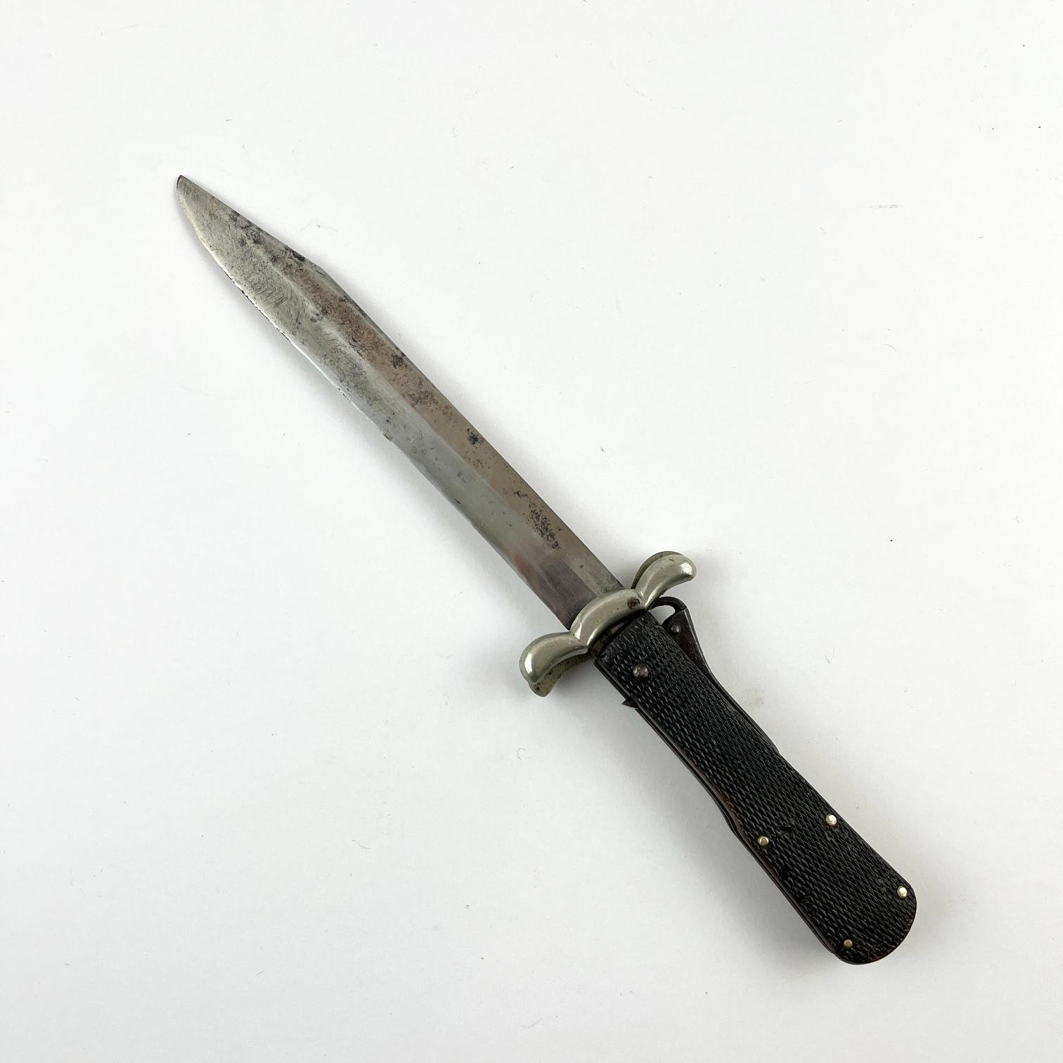 Cuchillo plegable europeo