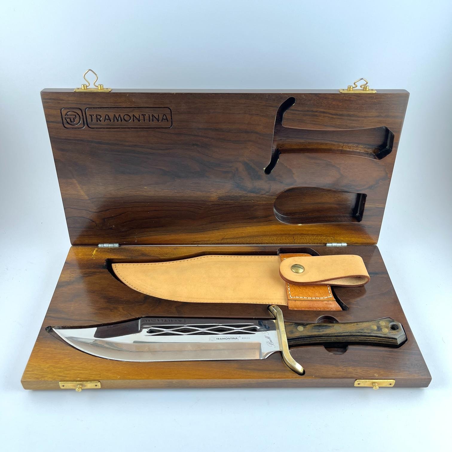 Cuchillo brasileño Tramontina Bull Bowie