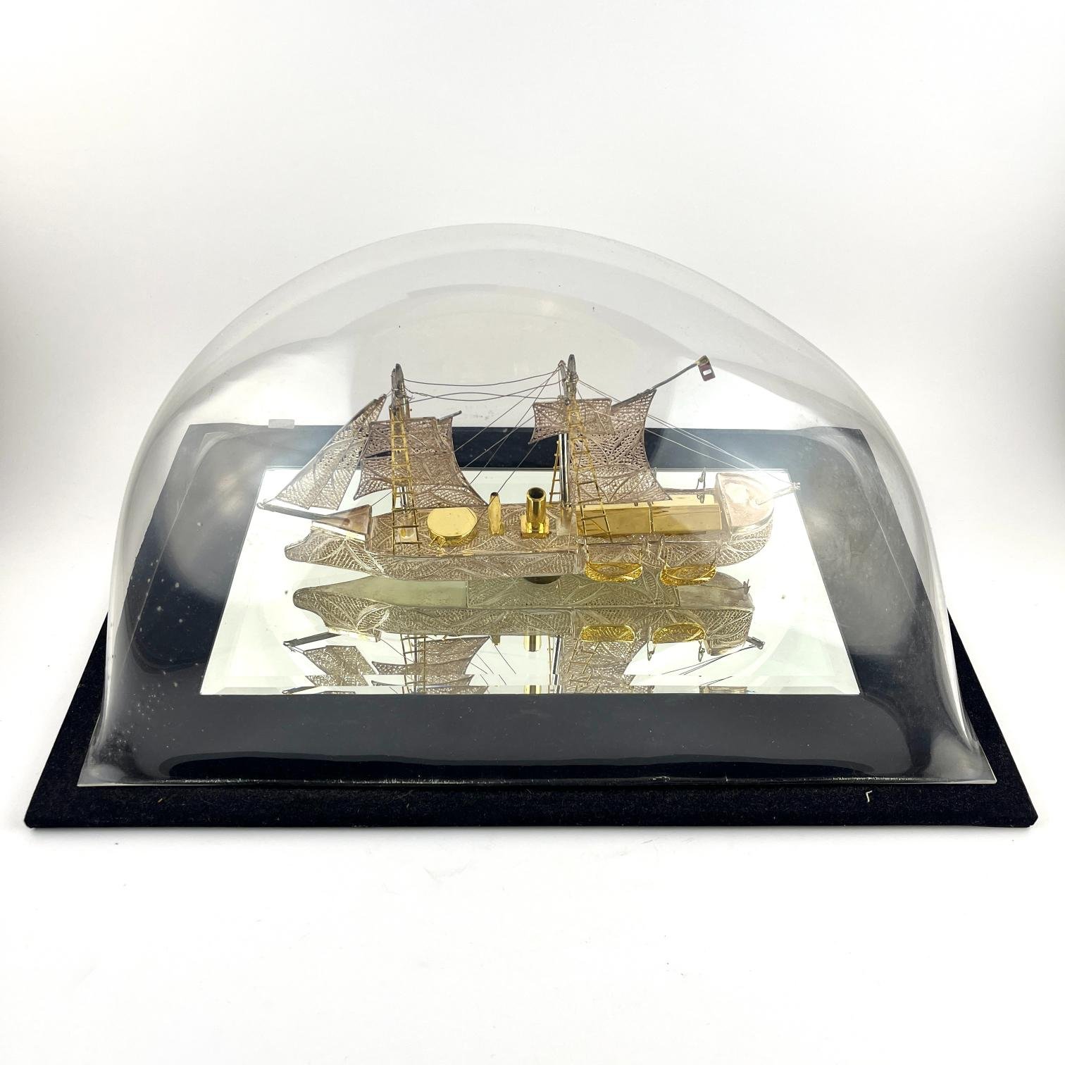 Barco a escala "Huáscar"