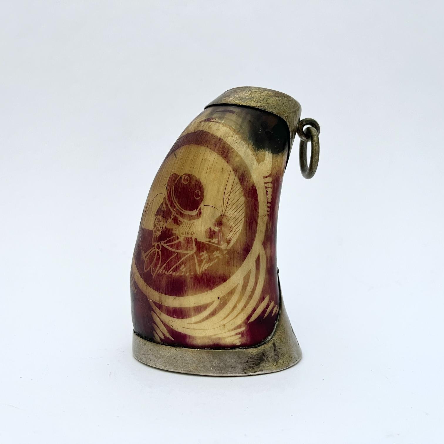 Vaso tropero en guampa y plata