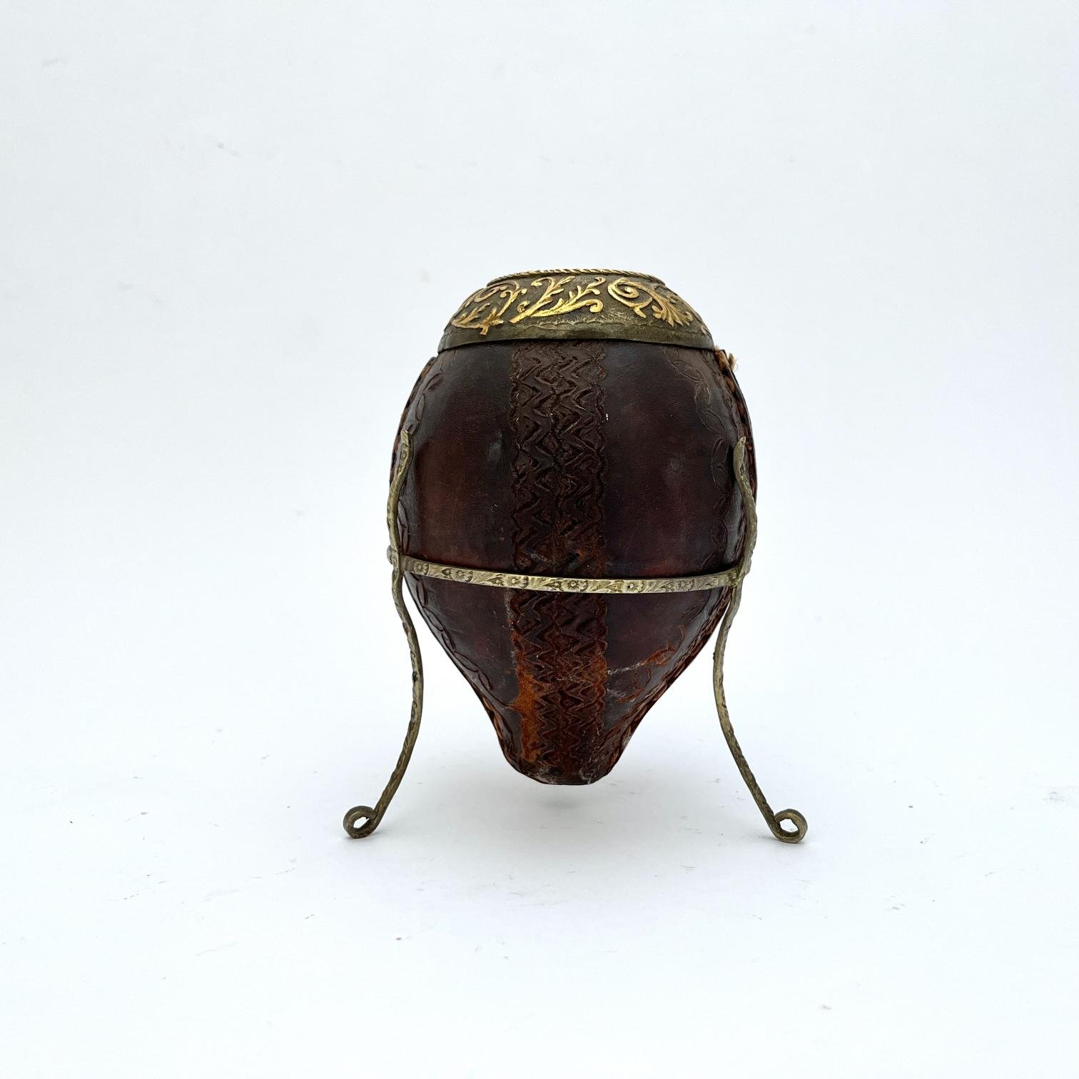 Mate en calabaza, plata y oro