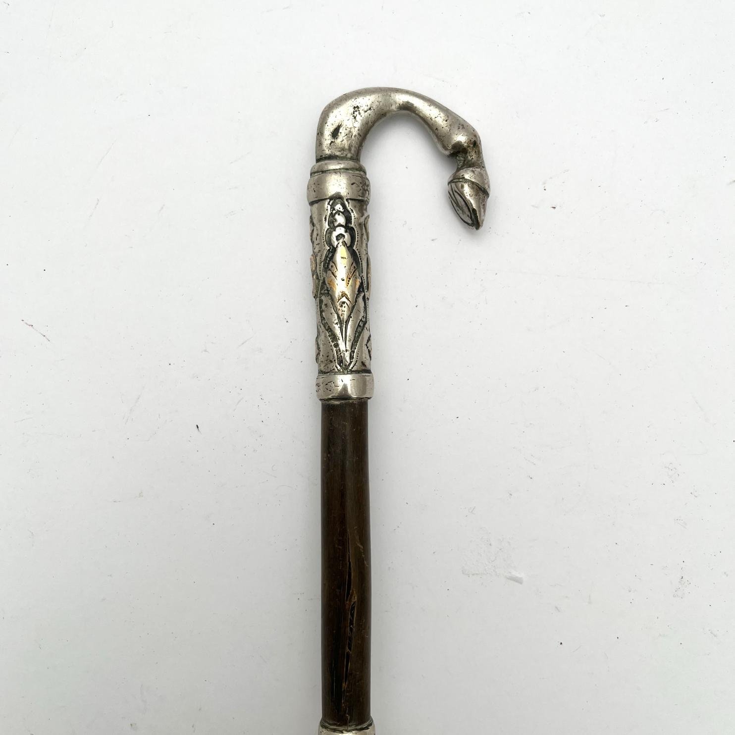 Arreador en bigote de ballena, plata y oro