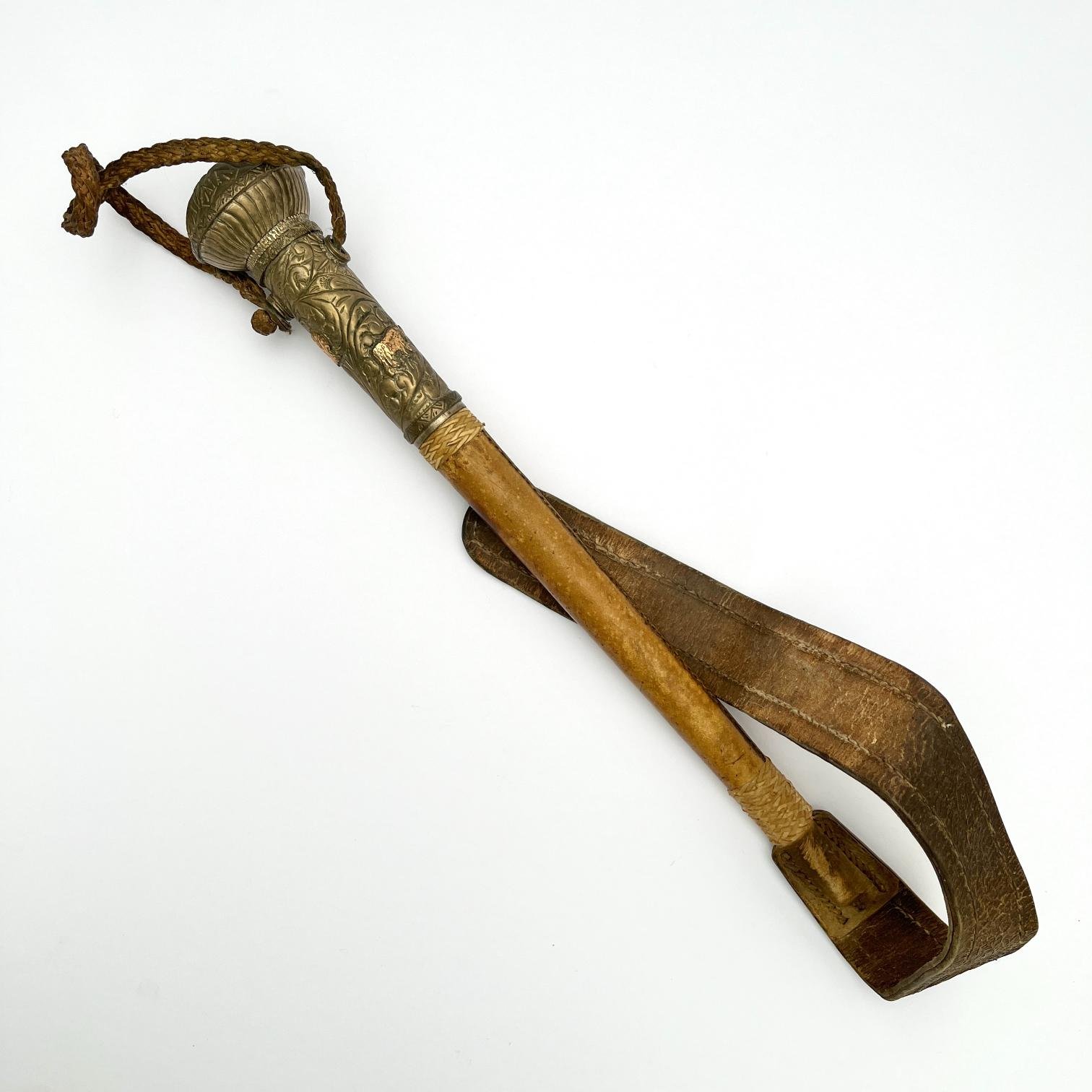 Rebenque en plata y oro