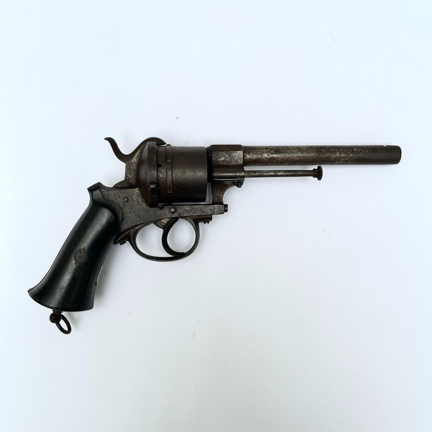 Revólver sistema Lefaucheux