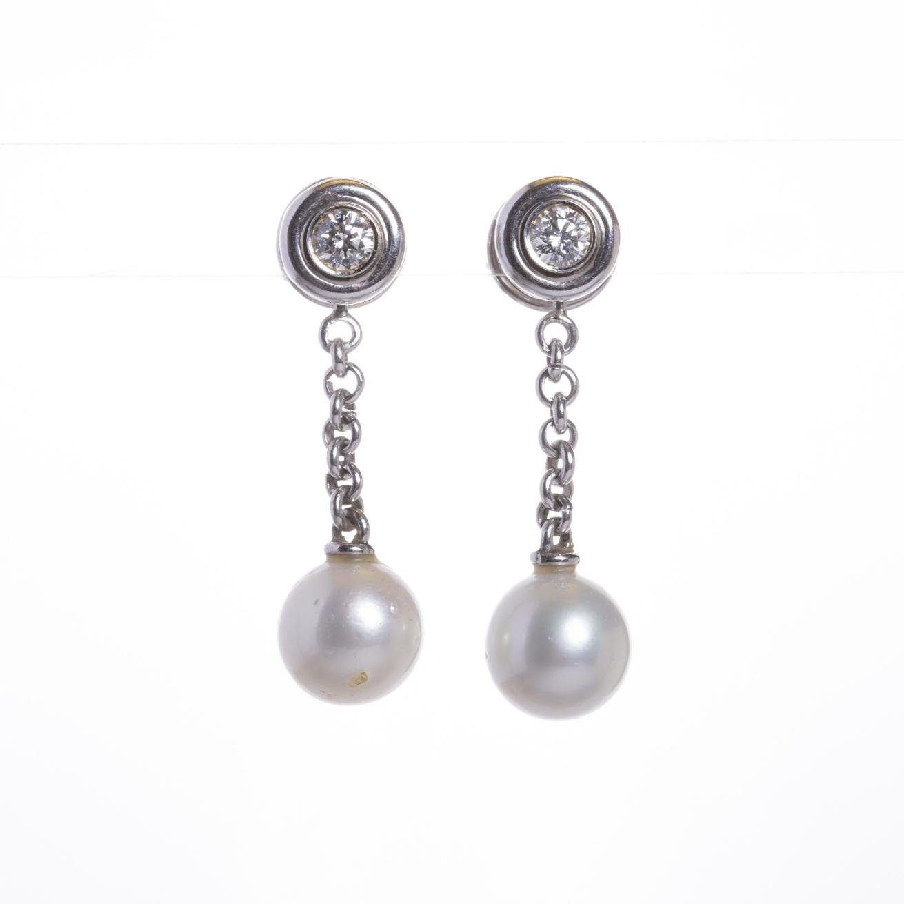 Caravanas en oro 18 K con brillantes y perlas