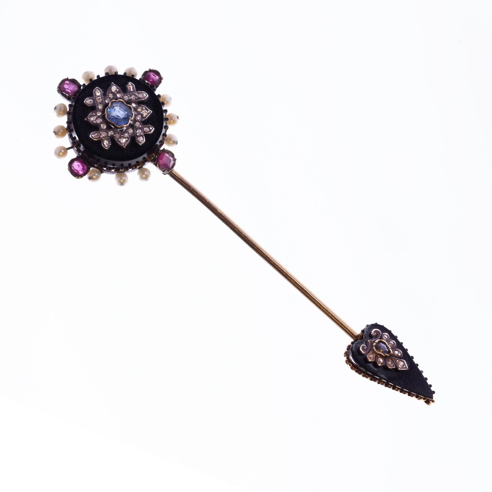 Pincho para sombrero en oro, ónix, zafiro, diamantes y perlas