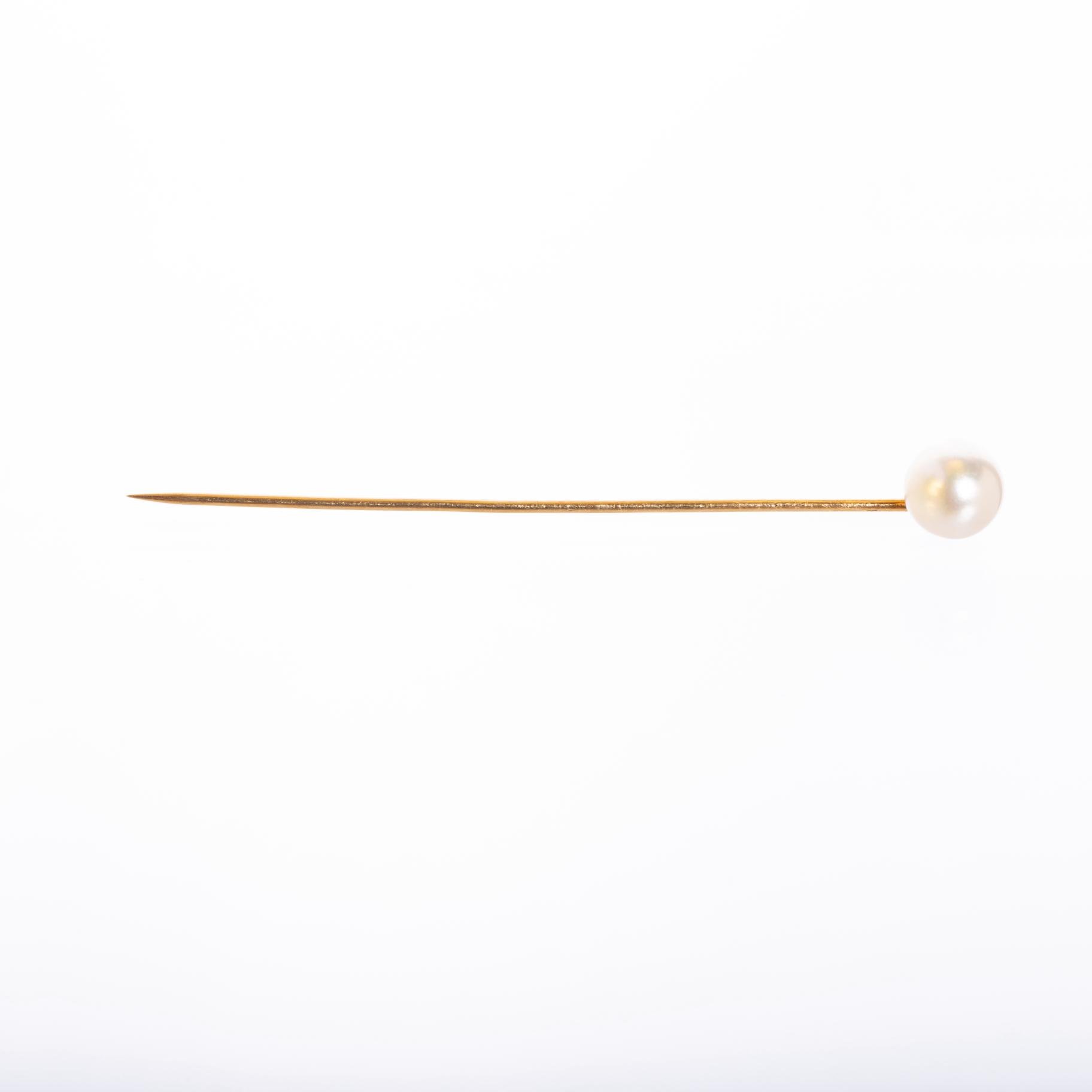 Alfiler en oro 18 K y perla
