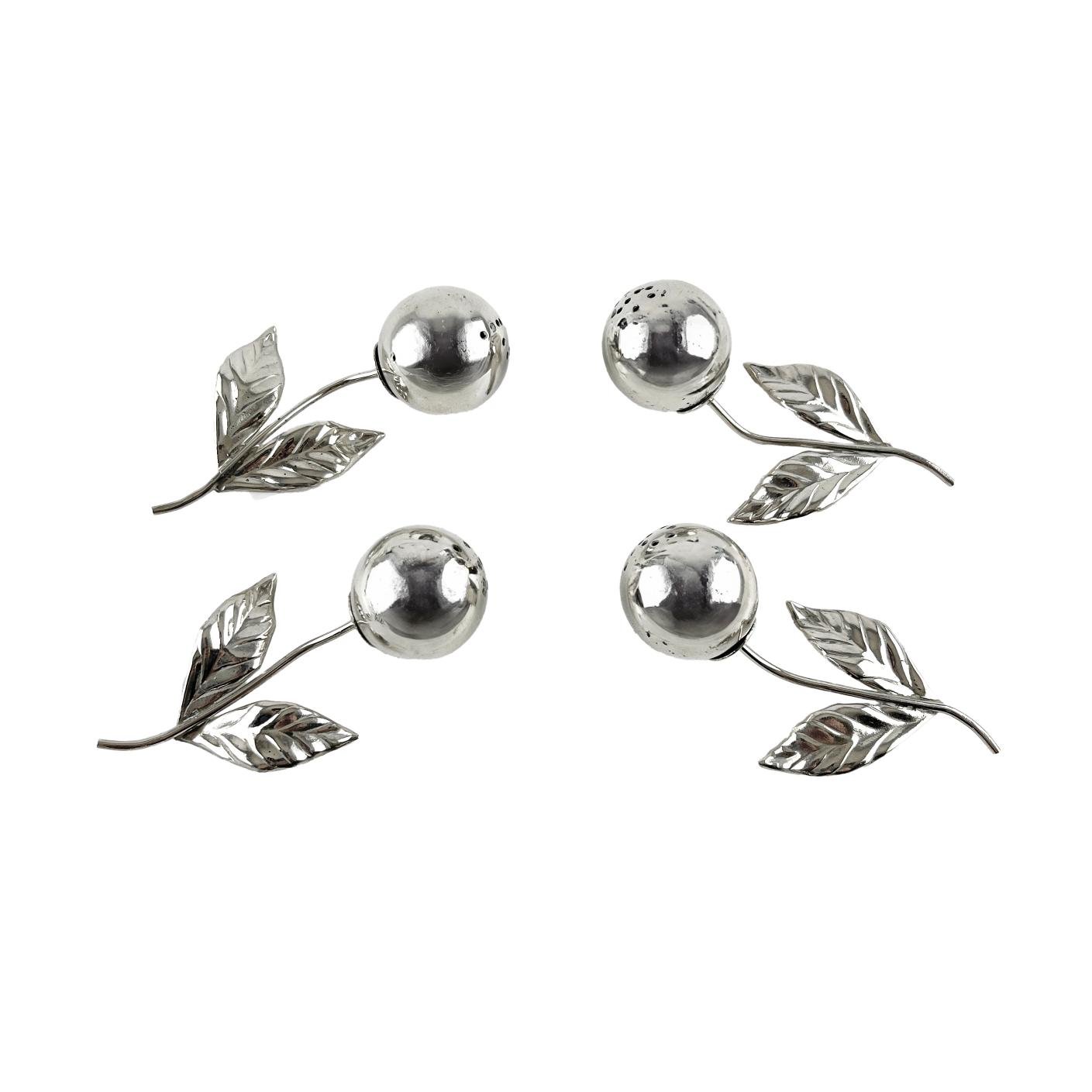 Cuatro saleros alemanes en plata