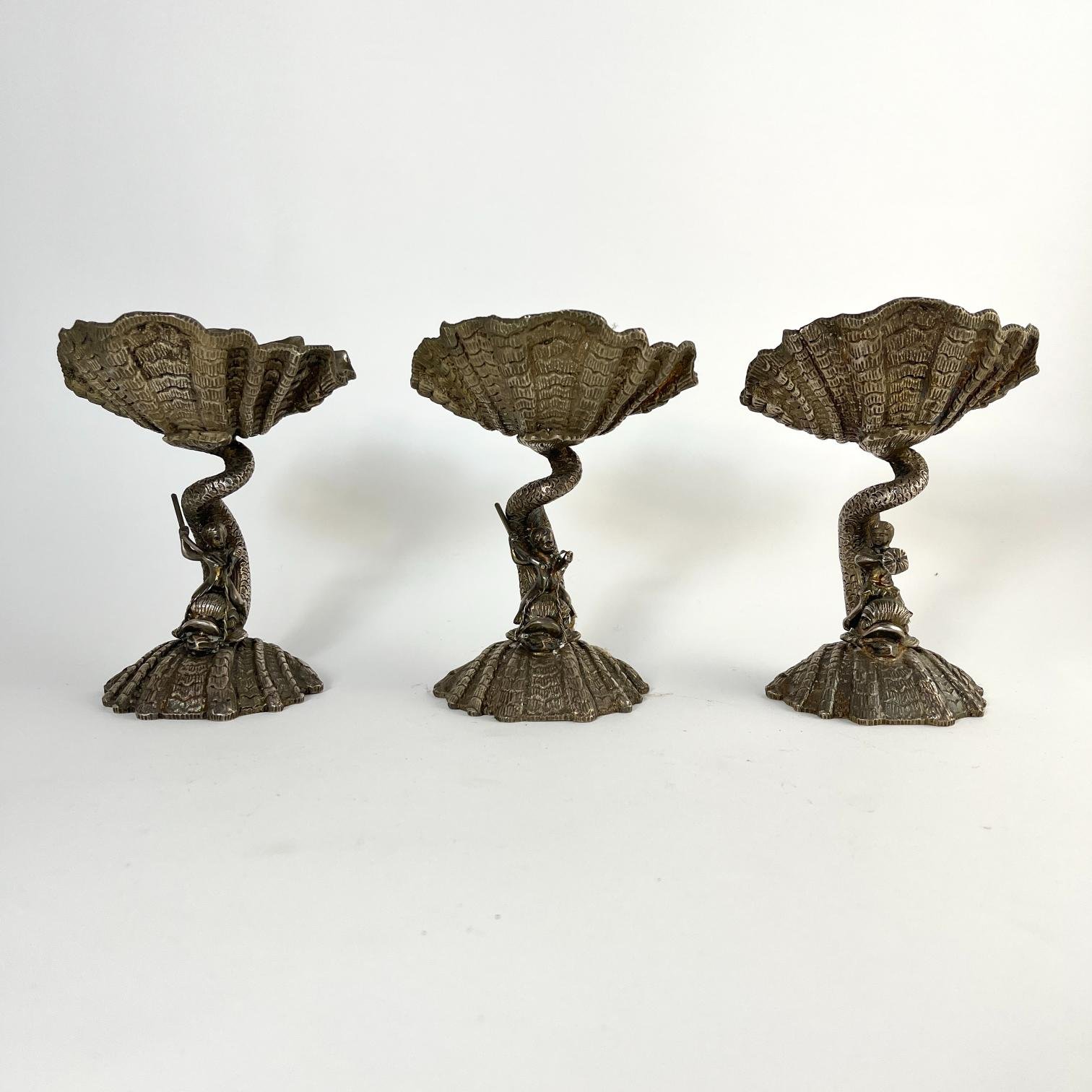 Tres piezas en metal