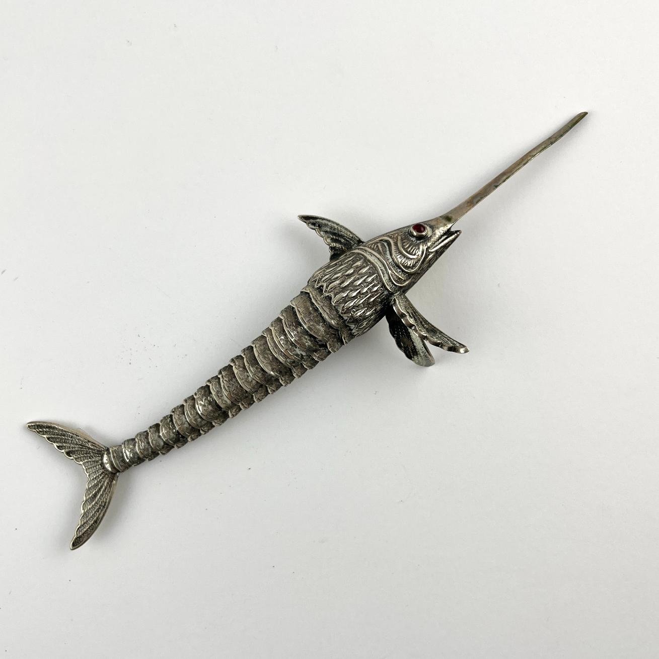 Escultura en plata "Pez"