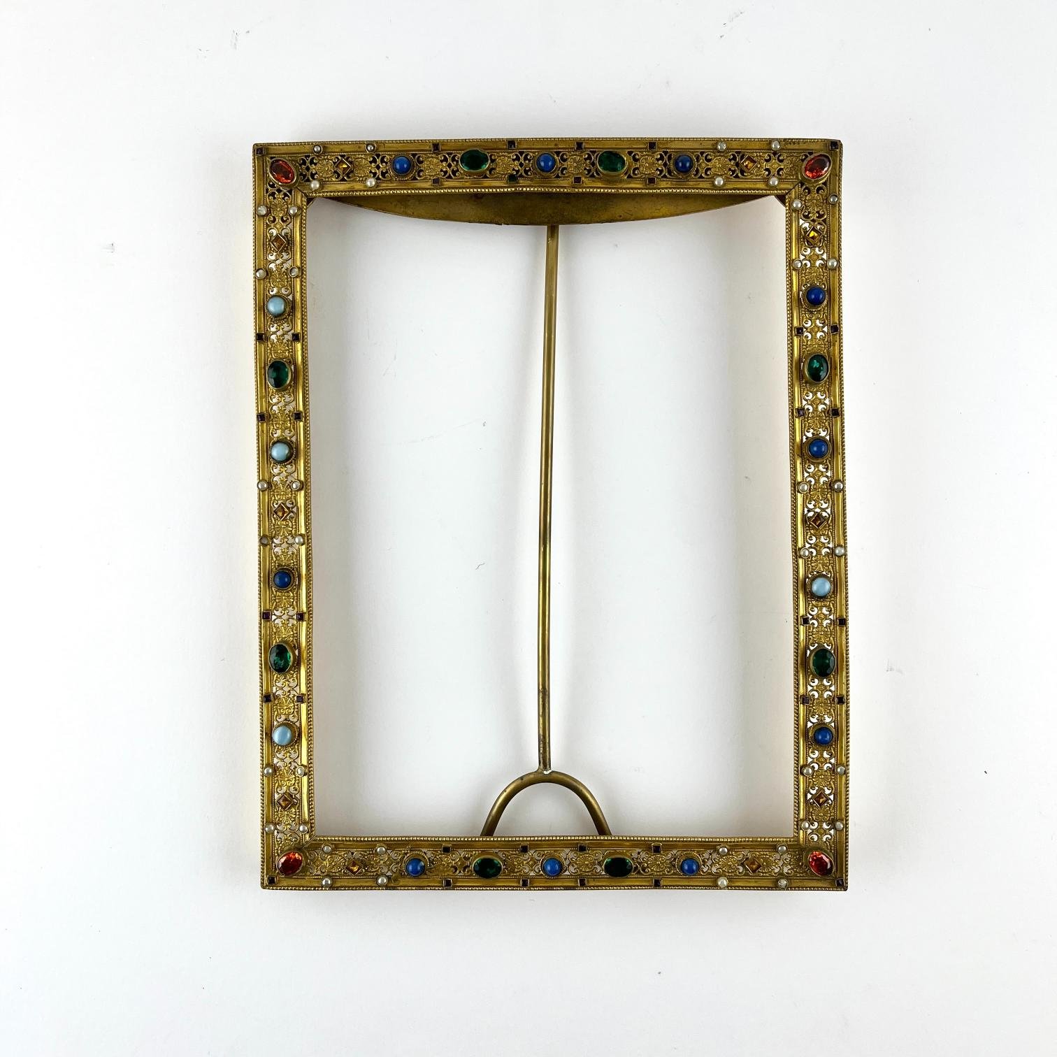 Portarretratos en bronce dorado