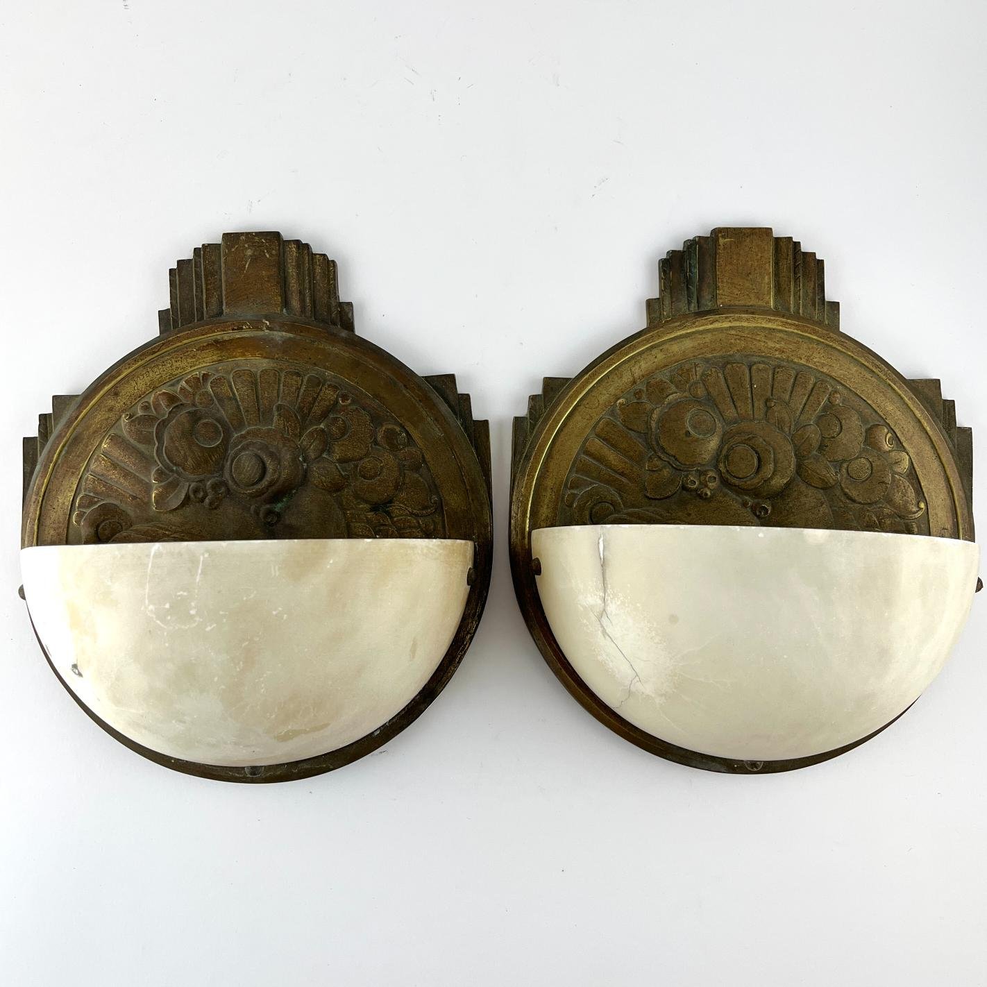 Par de apliques art decó en bronce