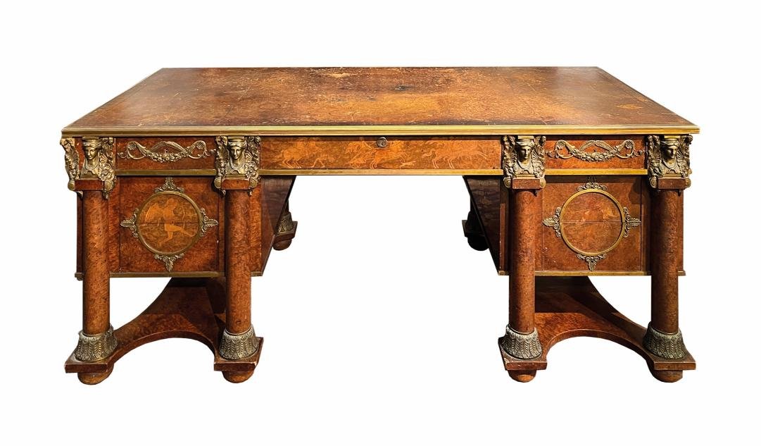 Escritorio y sillón stilo Imperio