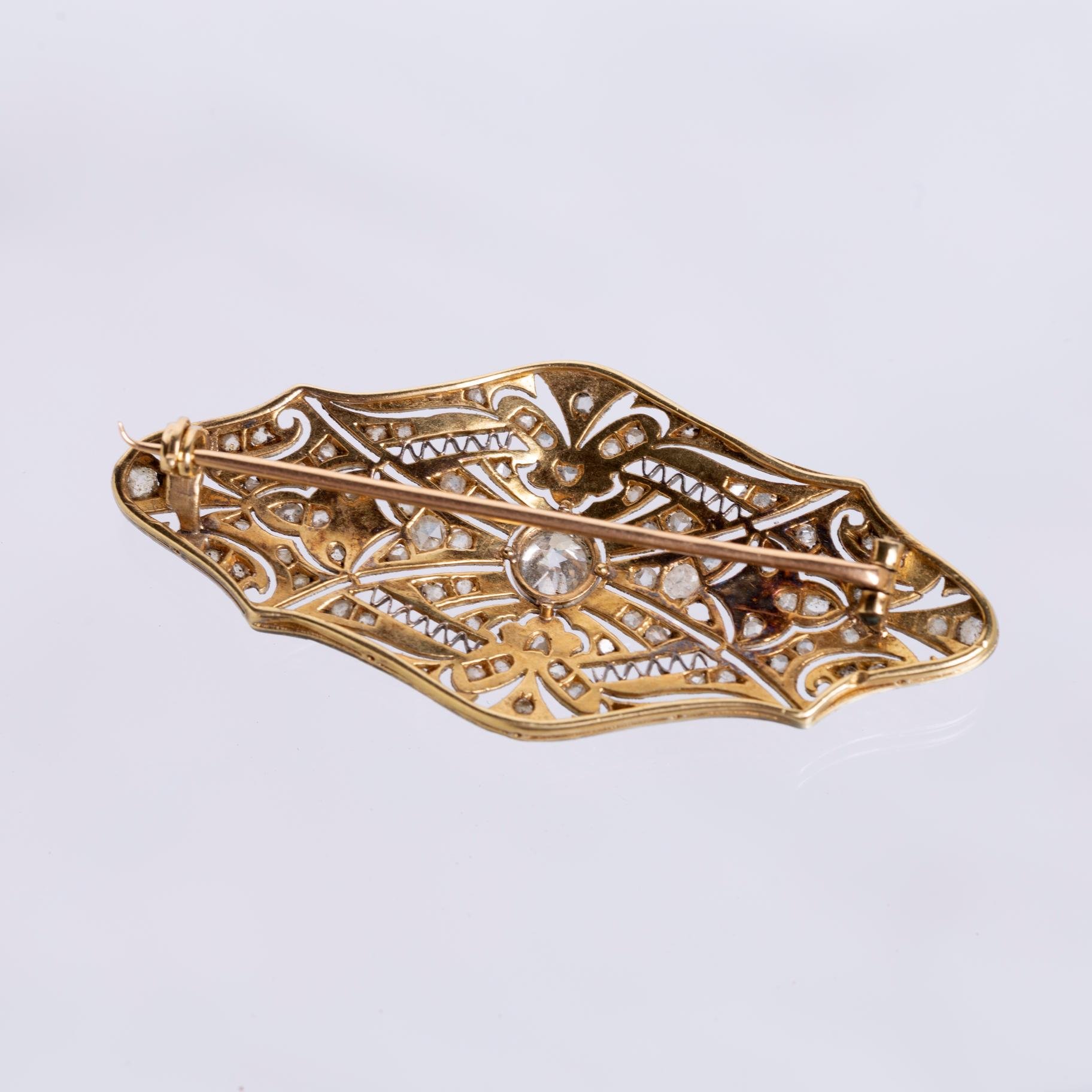Plaqueta art decó en oro 18 K con brillante y diamantes - Imagen 3