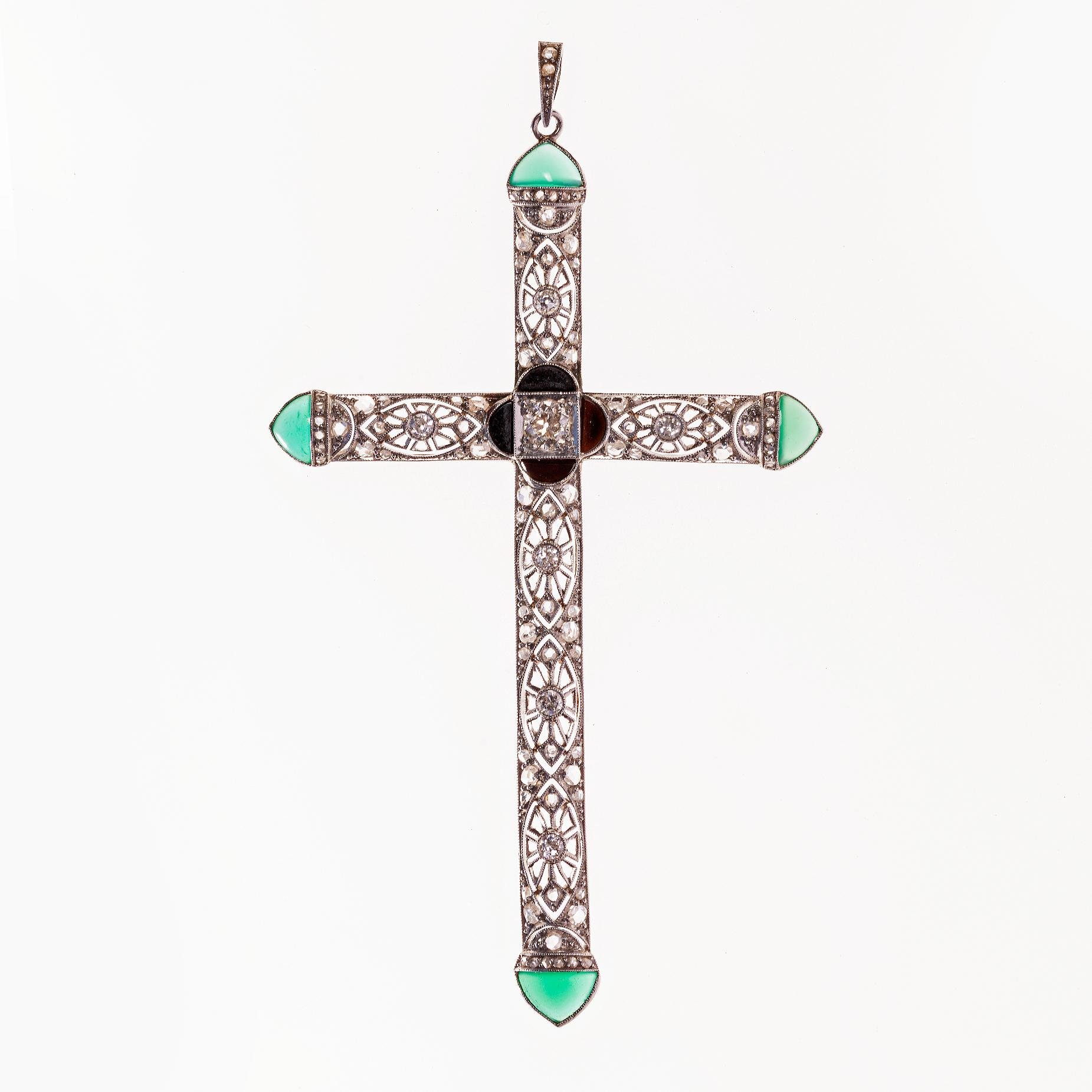 Cruz art decó en oro 18 K, crisopacio, ónix, brillantes y diamantes